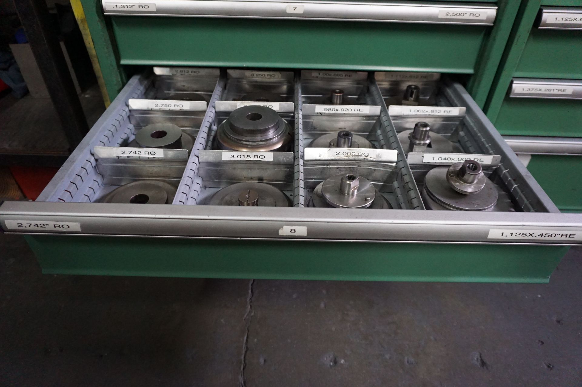 CONTENTS OF 9 DRAWER CABINET TO INCLUDE: .040" ROUND PUNCHES - 1.250" ROUND PUNCH TOOLING 1 1/4" - Image 8 of 9