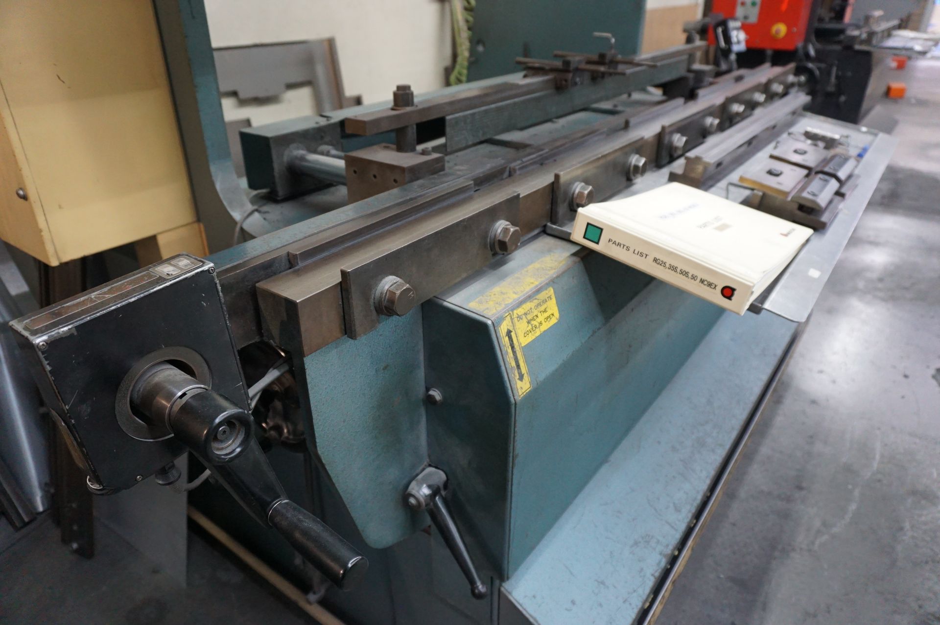 1984 AMADA RG-50 PRESS BRAKE S/N 504891 CAPACITY 50 TONS, TABLE LENGTH 78.8", MAX BENDING LENGTH - Image 3 of 11