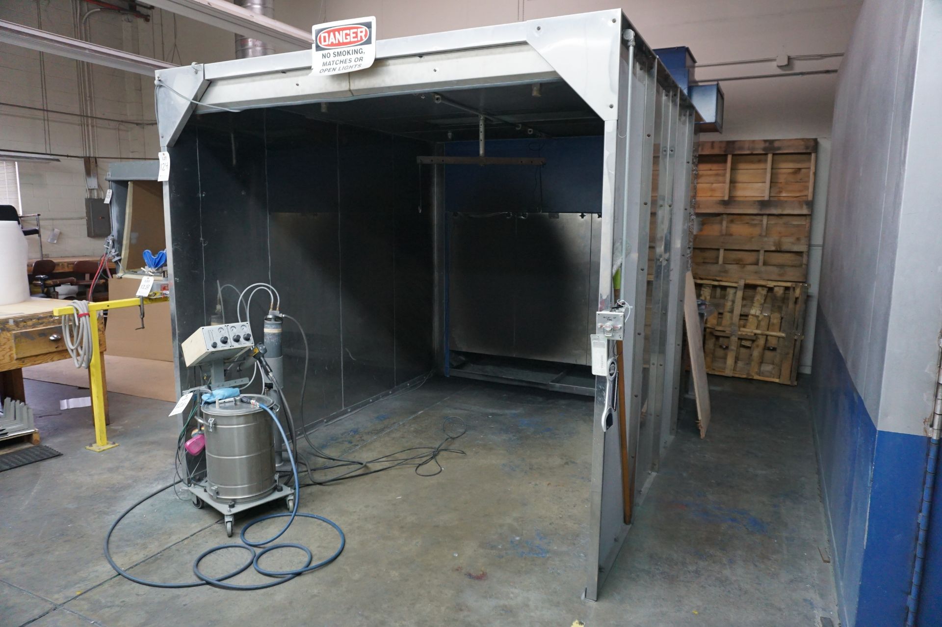 SPRAY BOOTH FOR POWDER COATING WITH EXHAUST AND FUME EXTRACTOR HOOD AND FILTER, RAMCO FINISHING
