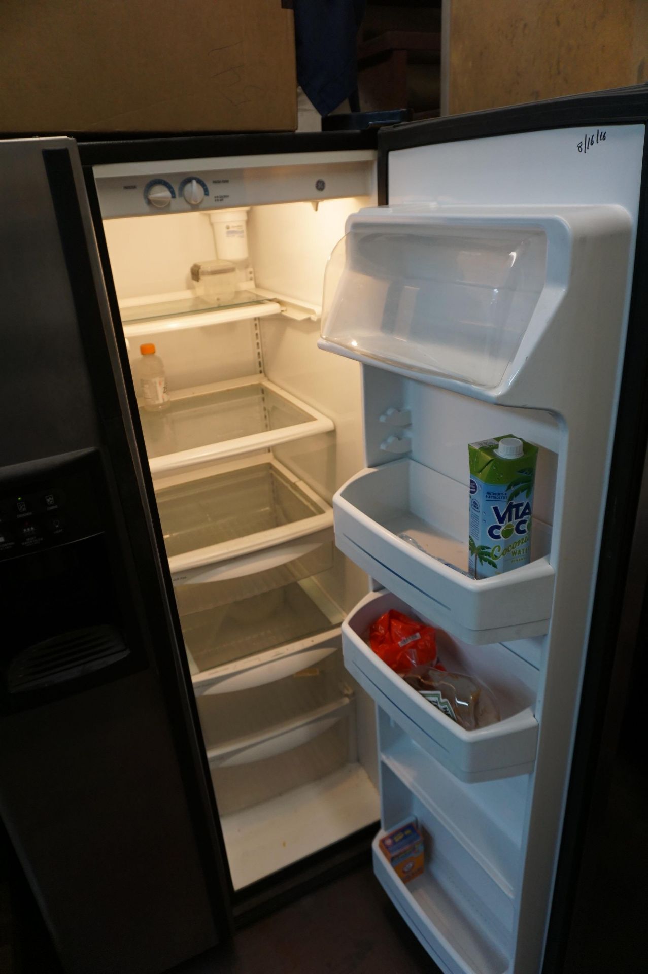 GE STAINLESS STEEL FRIDGE AND FREEZER COMBO - Image 2 of 3