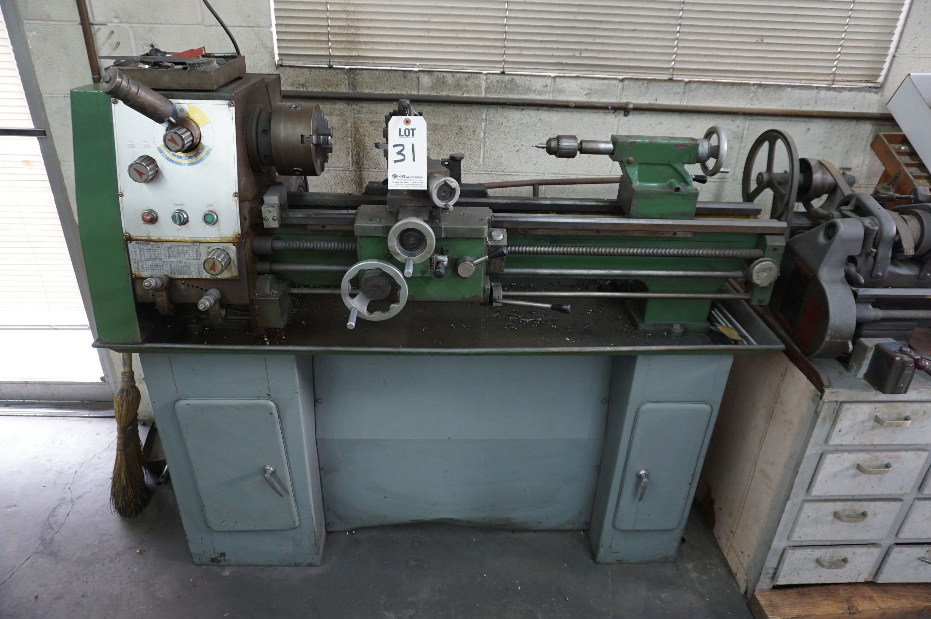 1984 ENCO MANUAL LATHE MODEL 02070 S/N 844107, 6" CHUCK, TAILSTOCK WITH JACOBS CHUCK