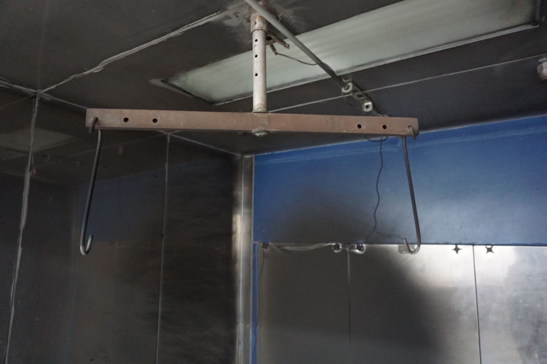 SPRAY BOOTH FOR POWDER COATING WITH EXHAUST AND FUME EXTRACTOR HOOD AND FILTER, RAMCO FINISHING - Image 10 of 13