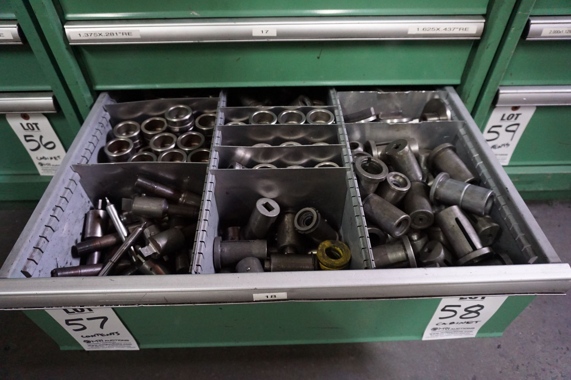 CONTENTS OF 9 DRAWER CABINET TO INCLUDE: .094" SQUARE PUNCHES - .550" SQUARE PUNCH TOOLING 1 1/4" - Bild 9 aus 9