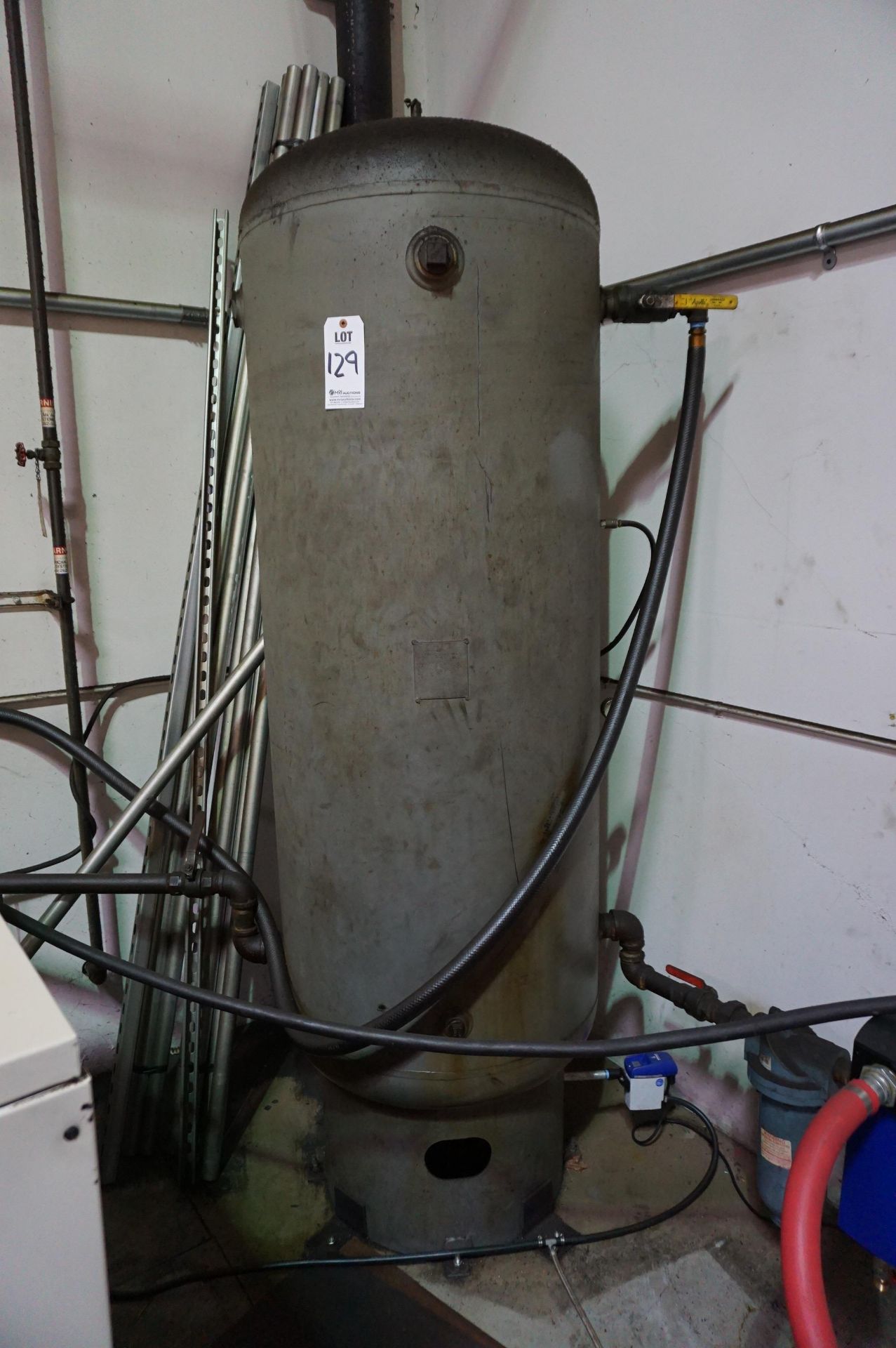 AIR TANK, APPROX 200 GAL, USED WITH AIR COMPRESSOR *LATE PICK UP**AIR COMPRESSOR NOT FOR SALE*