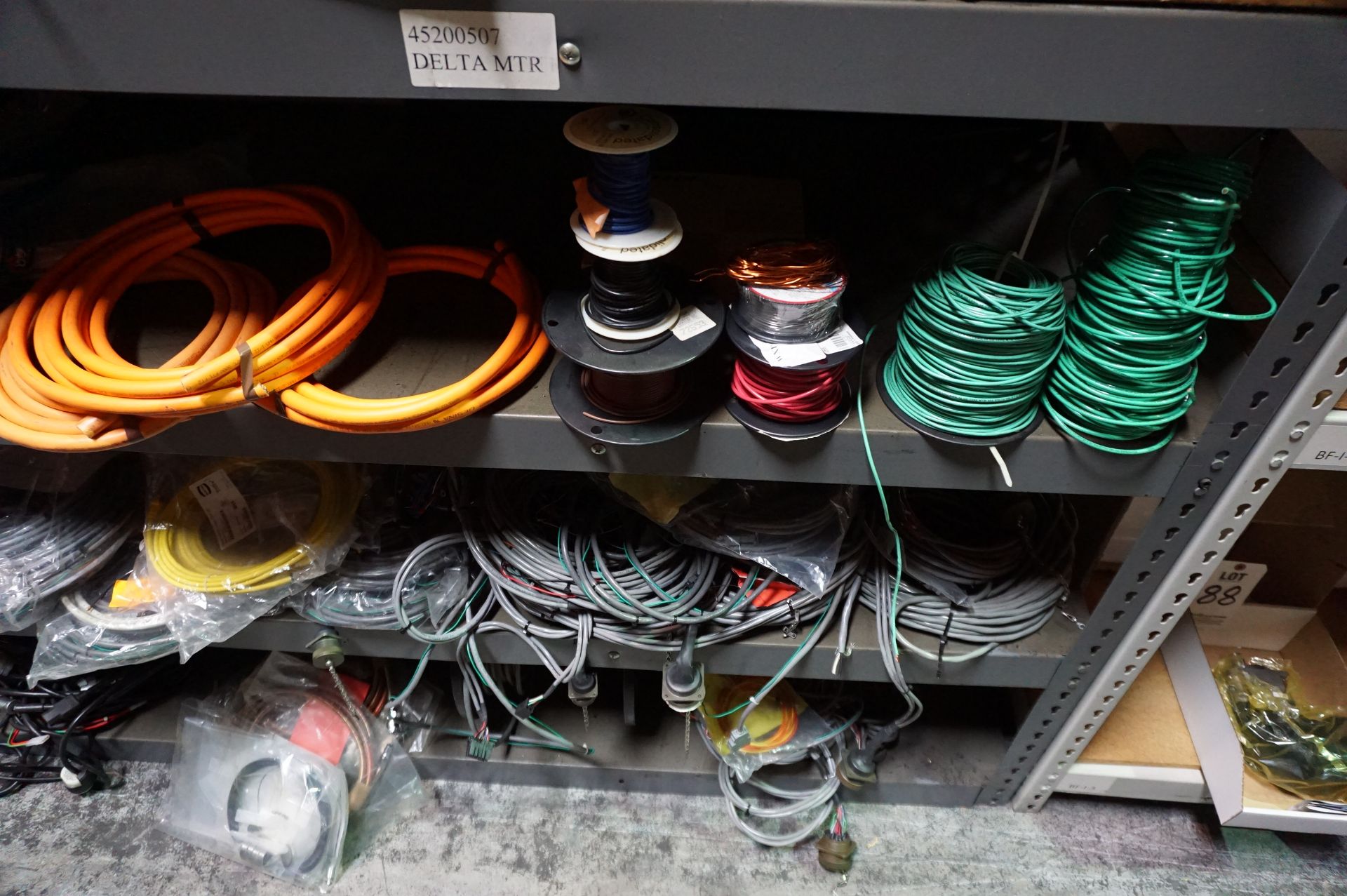 CONTENTS OF STEEL SHELVING TO INCLUDE BUT NOT LIMITED TO: MISC. CABLES AND WIRE, VARIED SIZES - Image 3 of 4
