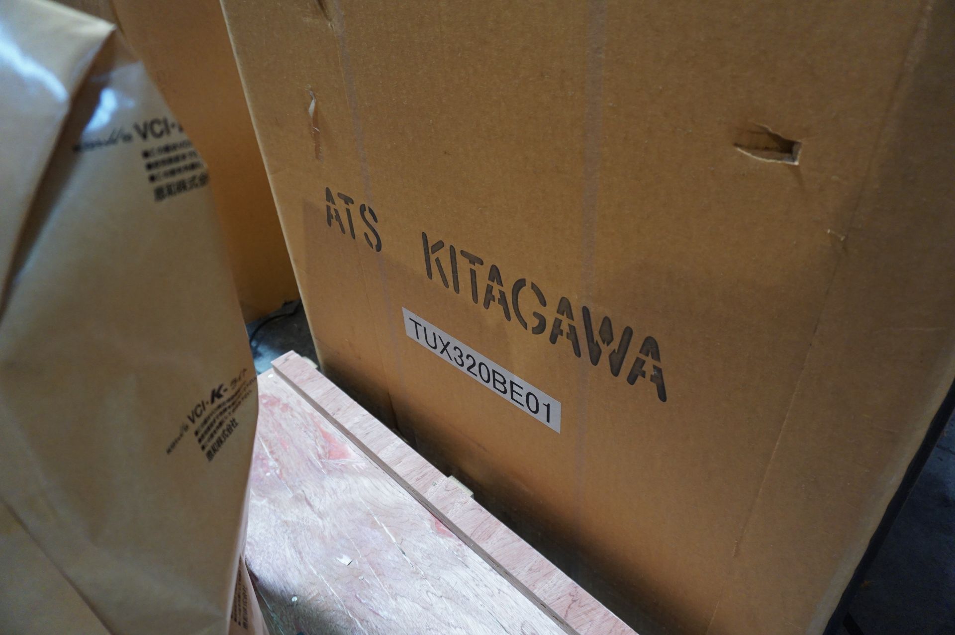 NEVER USED IN ORIGINAL BOX - 2009 KITIGAWA TUX320BE01 4TH AXIS ROTARY TABLE S/N 090373 - Image 4 of 7