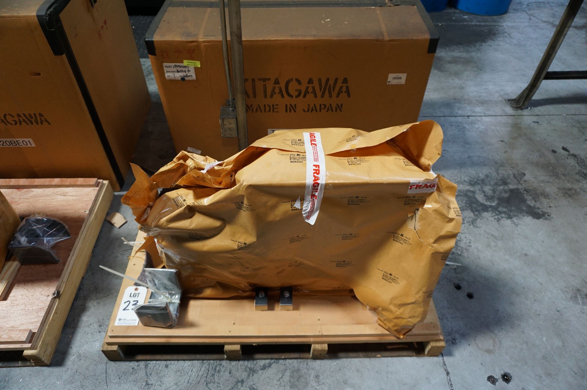 NEVER USED IN ORIGINAL BOX - 2012 KITIGAWA TP530RHE01 4TH AXIS BIG BORE ROTARY TABLE, WEIGHT 350 KG - Image 2 of 5