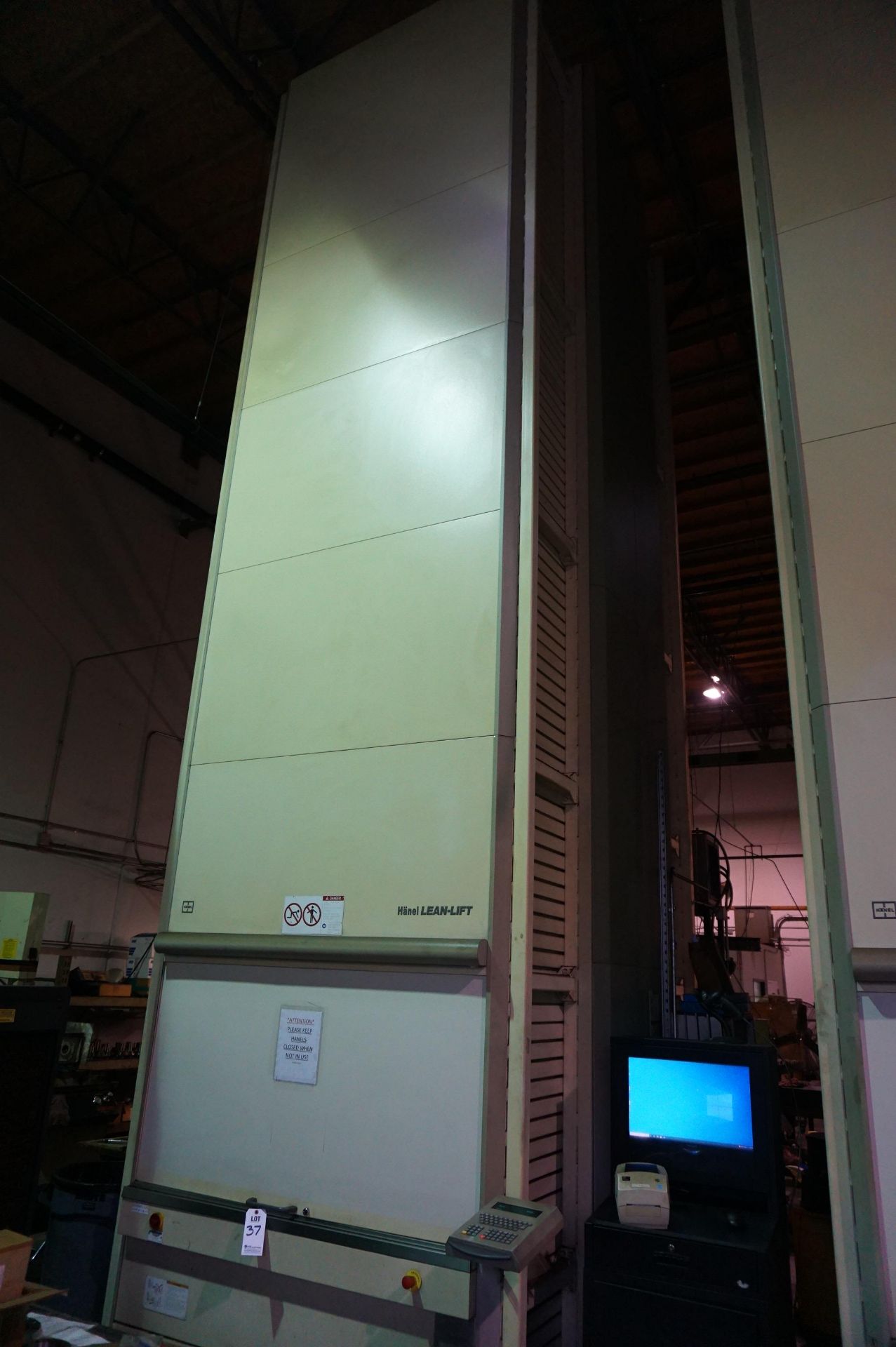 2006 HANEL LEAN LIFT MODEL 1640-825 VERTICAL LIFT MODULE, AUTOMATED SOLUTION FOR WAREHOUSE - Image 2 of 5