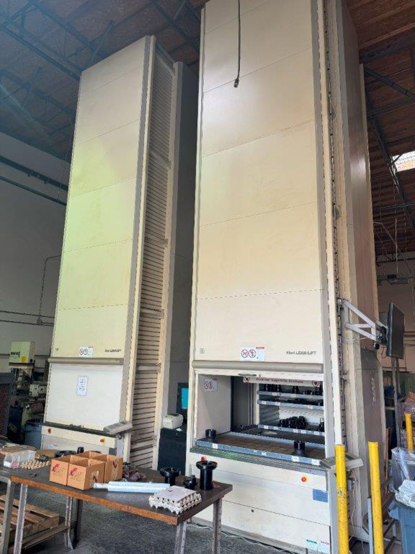 2006 HANEL LEAN LIFT MODEL 1640-825 VERTICAL LIFT MODULE, AUTOMATED SOLUTION FOR WAREHOUSE