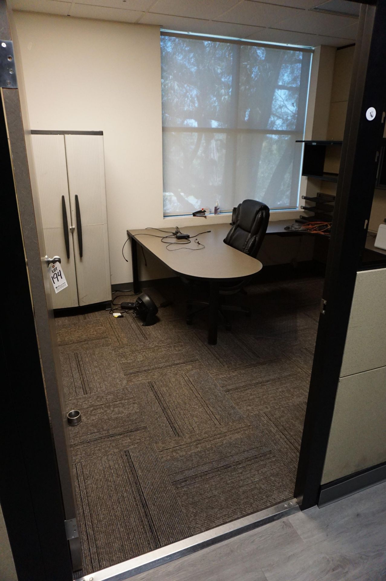 SECOND FLOOR OFFICE TO INCLUDE: WRAPAROUND OFFICE DESK WITH ATTACHED FILE CABINETS, OFFICE CHAIRS *