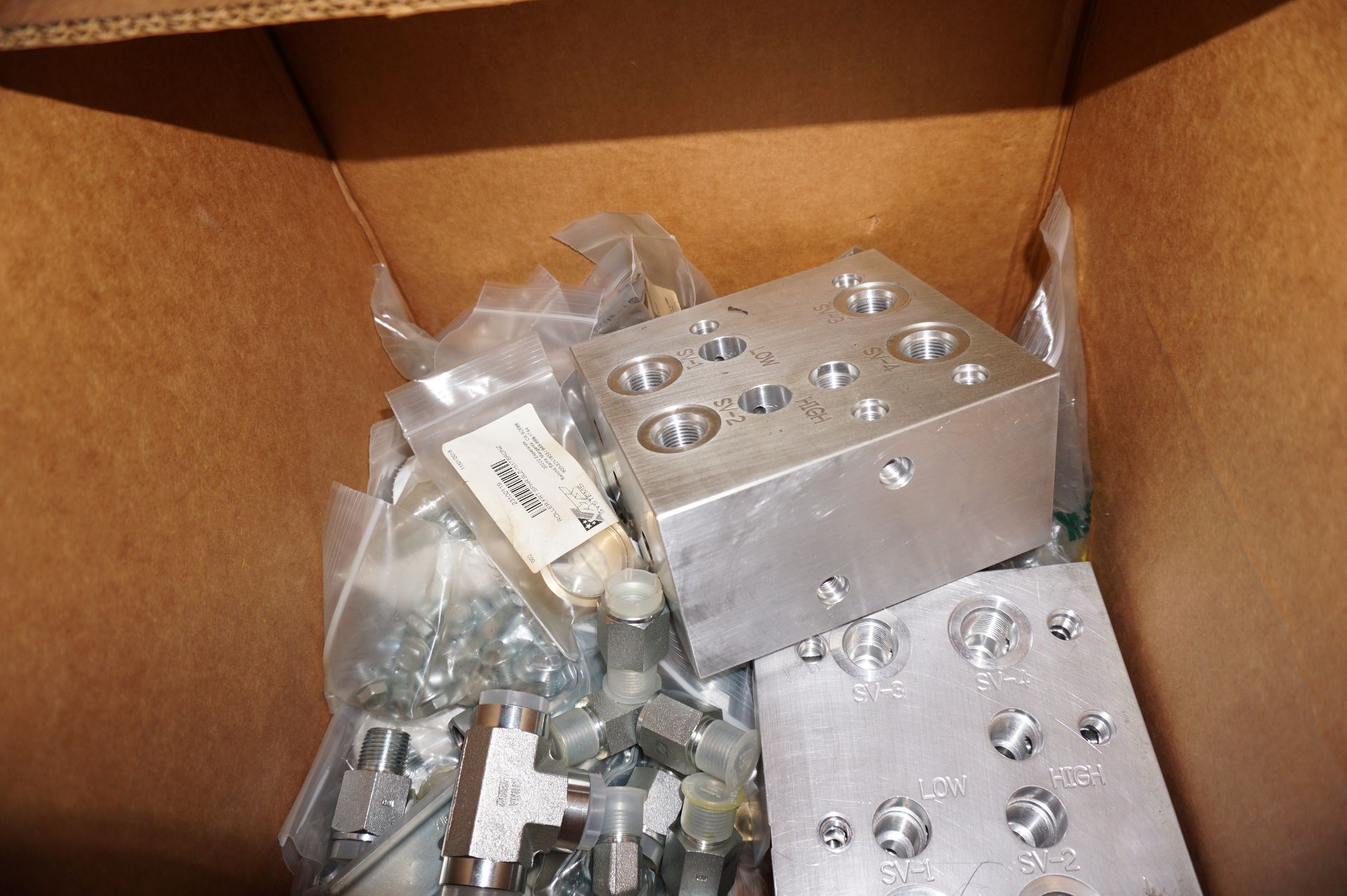 CONTENTS OF PALLET TO INCLUDE BUT NOT LIMITED TO: FUSES, PLUGS, CONTACTS, SOLENOIDS, SWITCHES, - Image 3 of 5