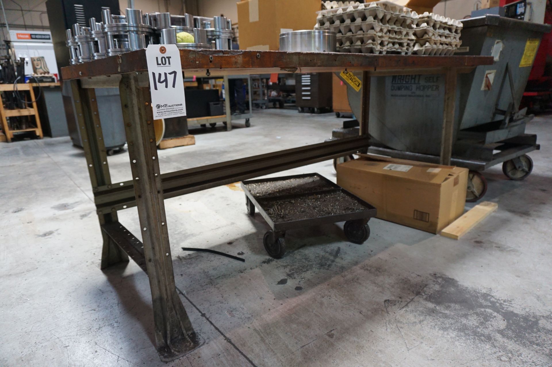 SUPPORT LOT NEAR DNM 500 TO INCLUDE: (2) STEEL INVENTORY RACK *NO CONTENTS*, (1) STEEL SHOP CART *NO - Image 7 of 10