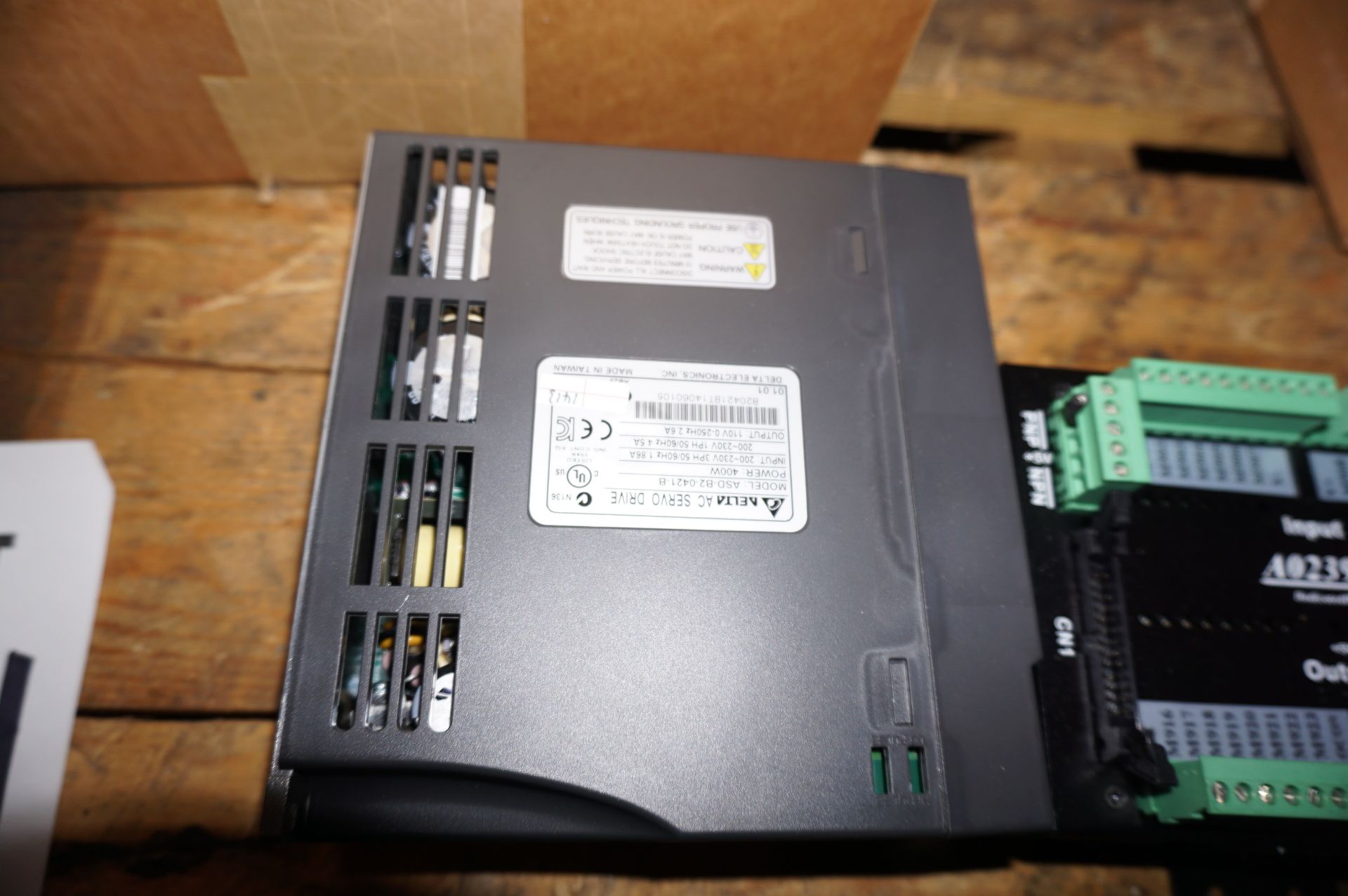 CONTENTS OF PALLET TO INCLUDE BUT NOT LIMITED TO: (6) DELTA ASD-B2-0721-B AC SERVO DRIVES, (2) A0239 - Image 3 of 5