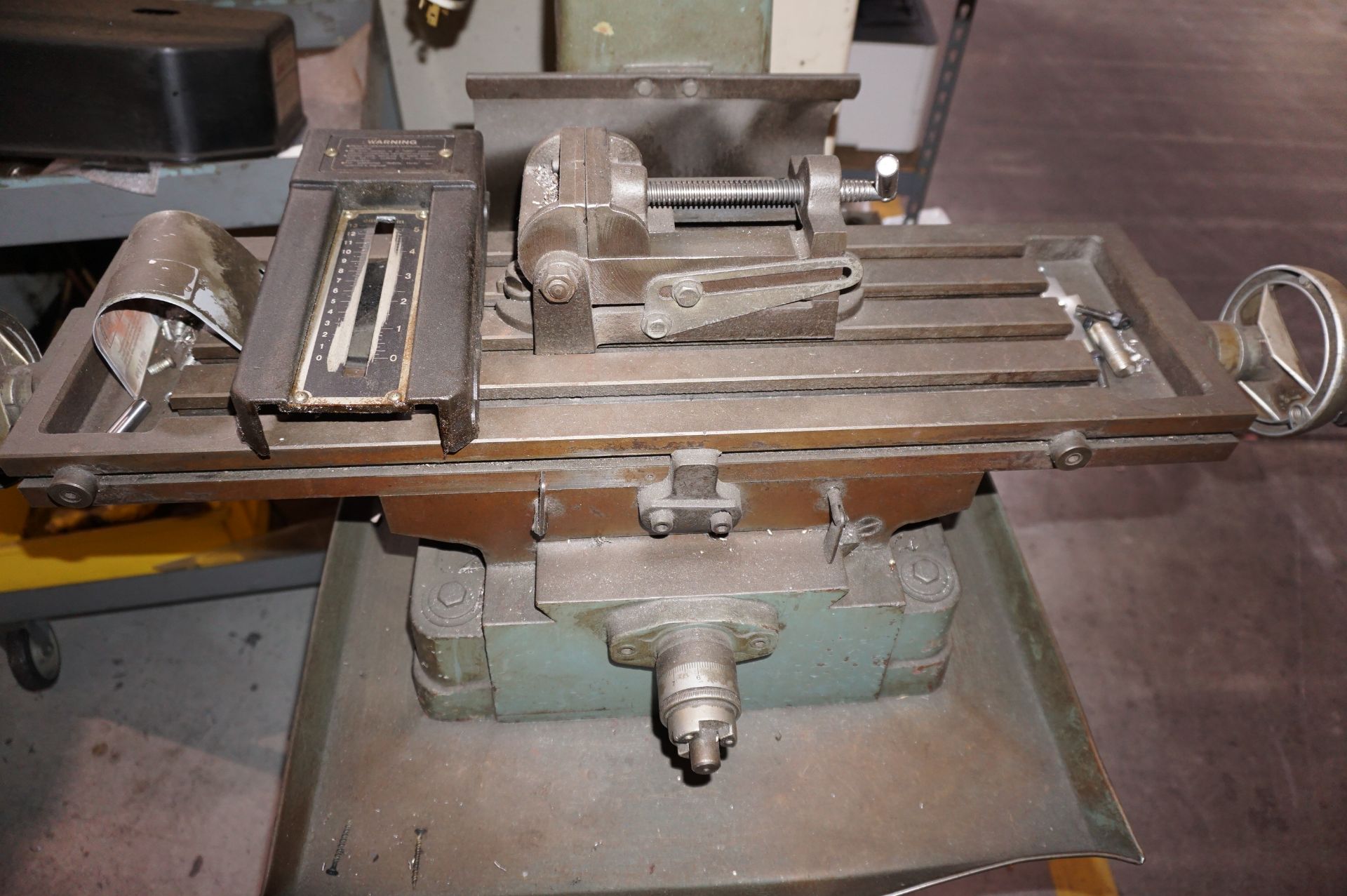 MILL/DRILL PRESS WITH MACHINIST VISE (UNTESTED) - Image 5 of 5