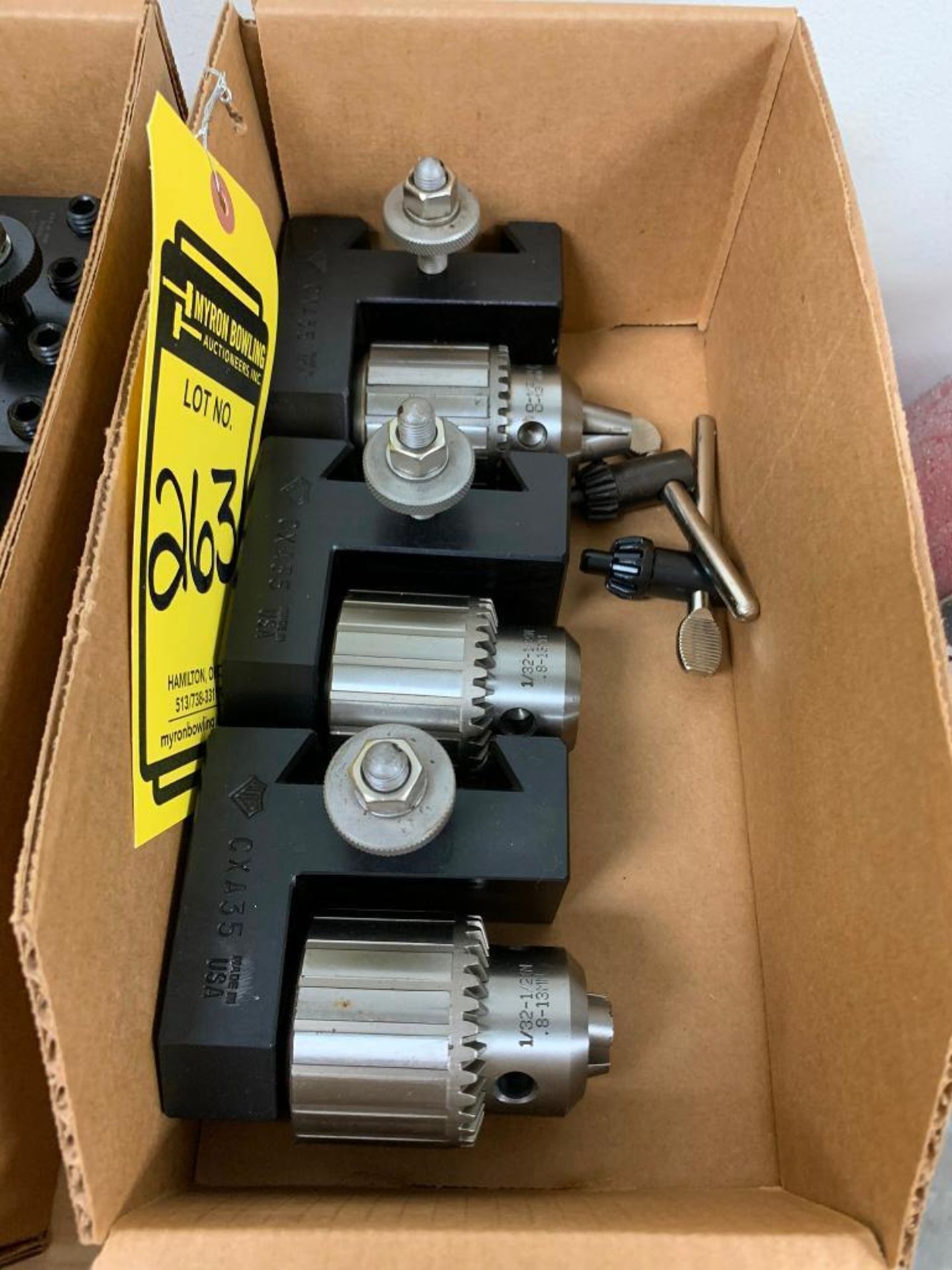 { Group of lots: 263, 264 } Box of Assorted Tool Holders
