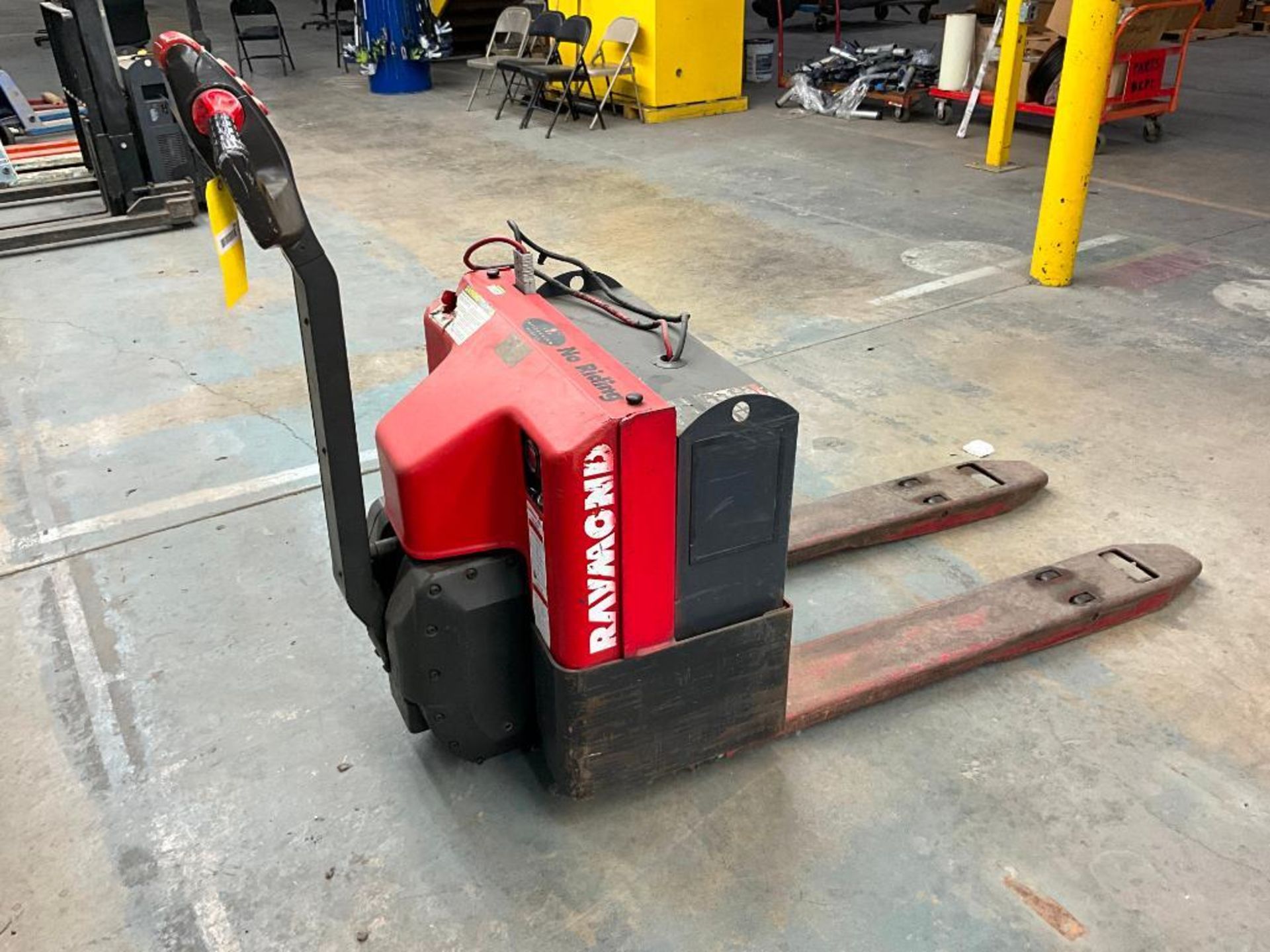 Raymond Electric Power Pallet Jack, Model 101T-F40L, S/N 101-01-12661 - Image 2 of 18
