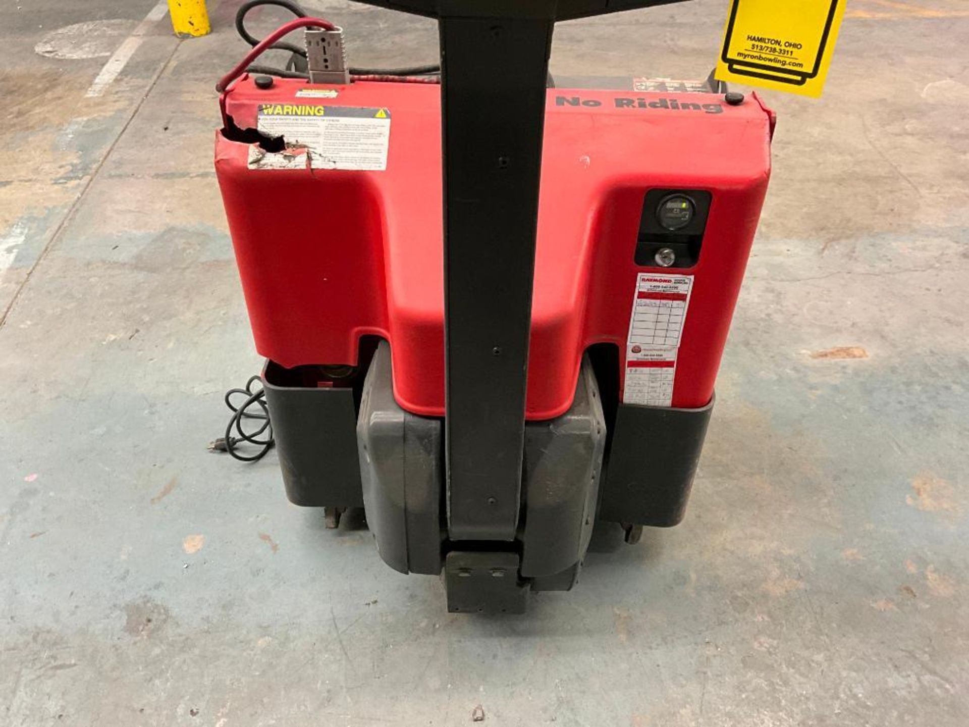Raymond Electric Power Pallet Jack, Model 101T-F40L, S/N 101-01-12661 - Image 9 of 18