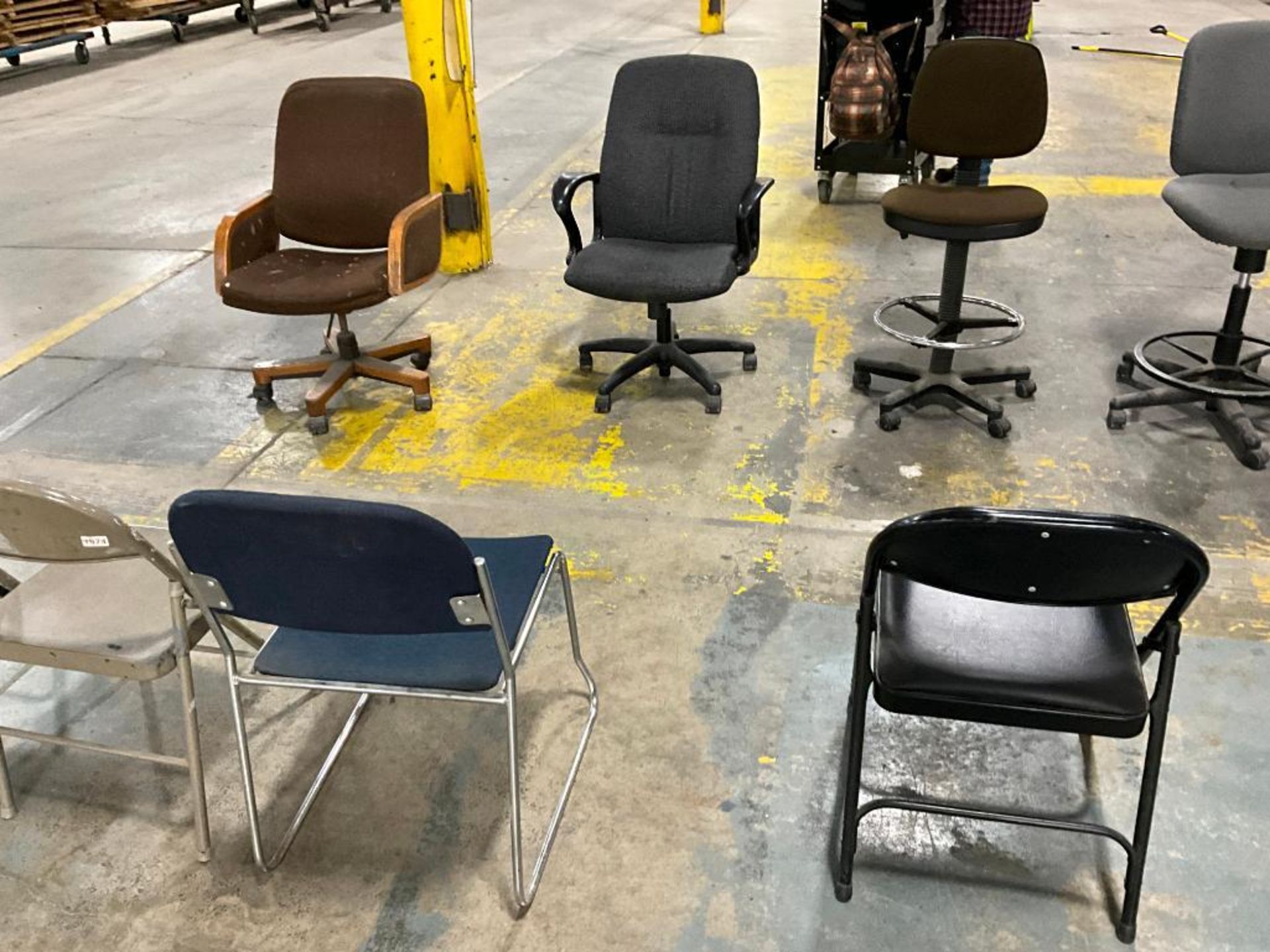 (30) Assorted Office & Folding Chairs - Image 9 of 14