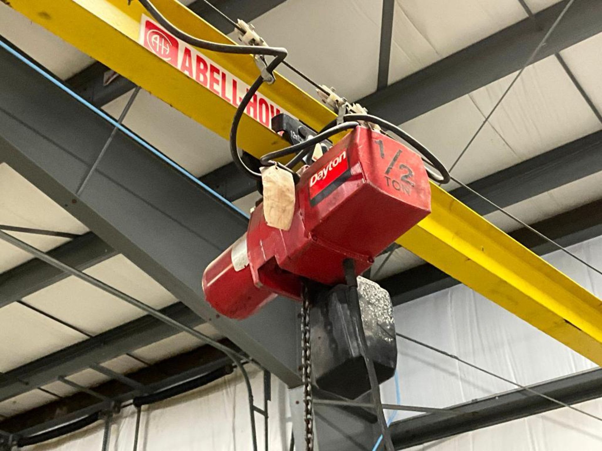 Swivel Crane, Dayton Hoist on Trolley 1/2- Ton Hoist, 137" H, 13' Reach - Image 14 of 15