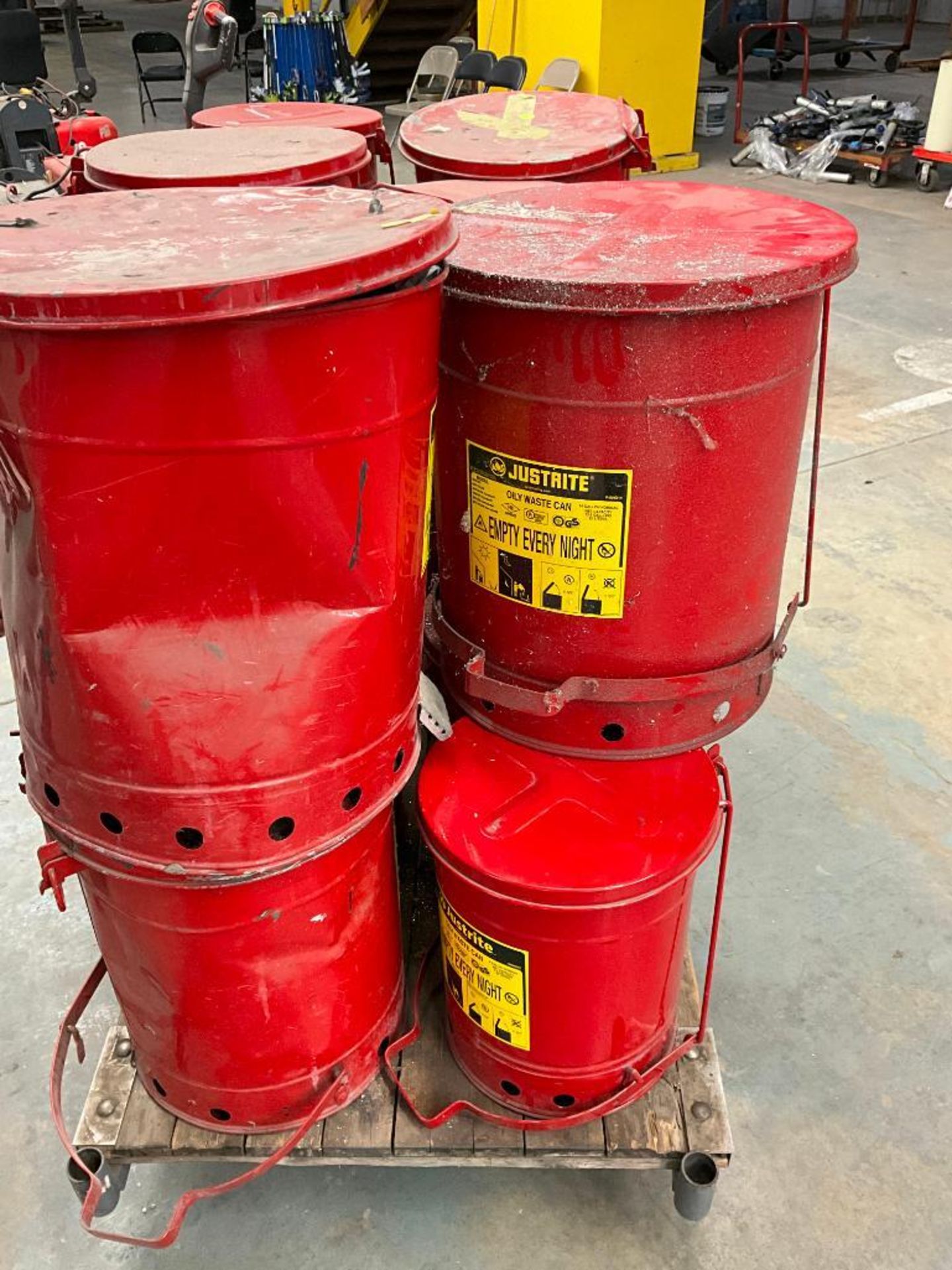 (16) Justrite Oily Waste Cans, (7) Model 09100 & (9) Model 09500 - Image 9 of 9