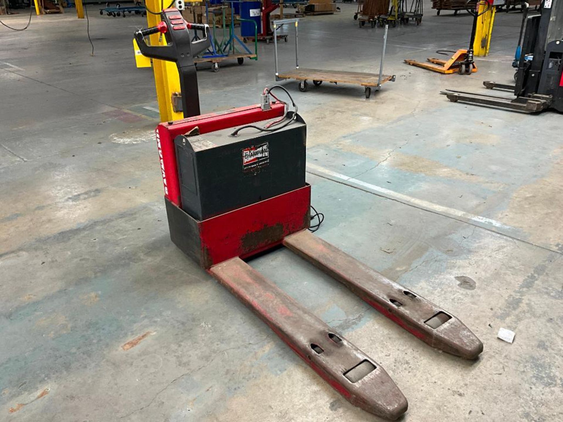 Raymond Electric Power Pallet Jack, Model 101T-F40L, S/N 101-01-12661 - Image 3 of 18