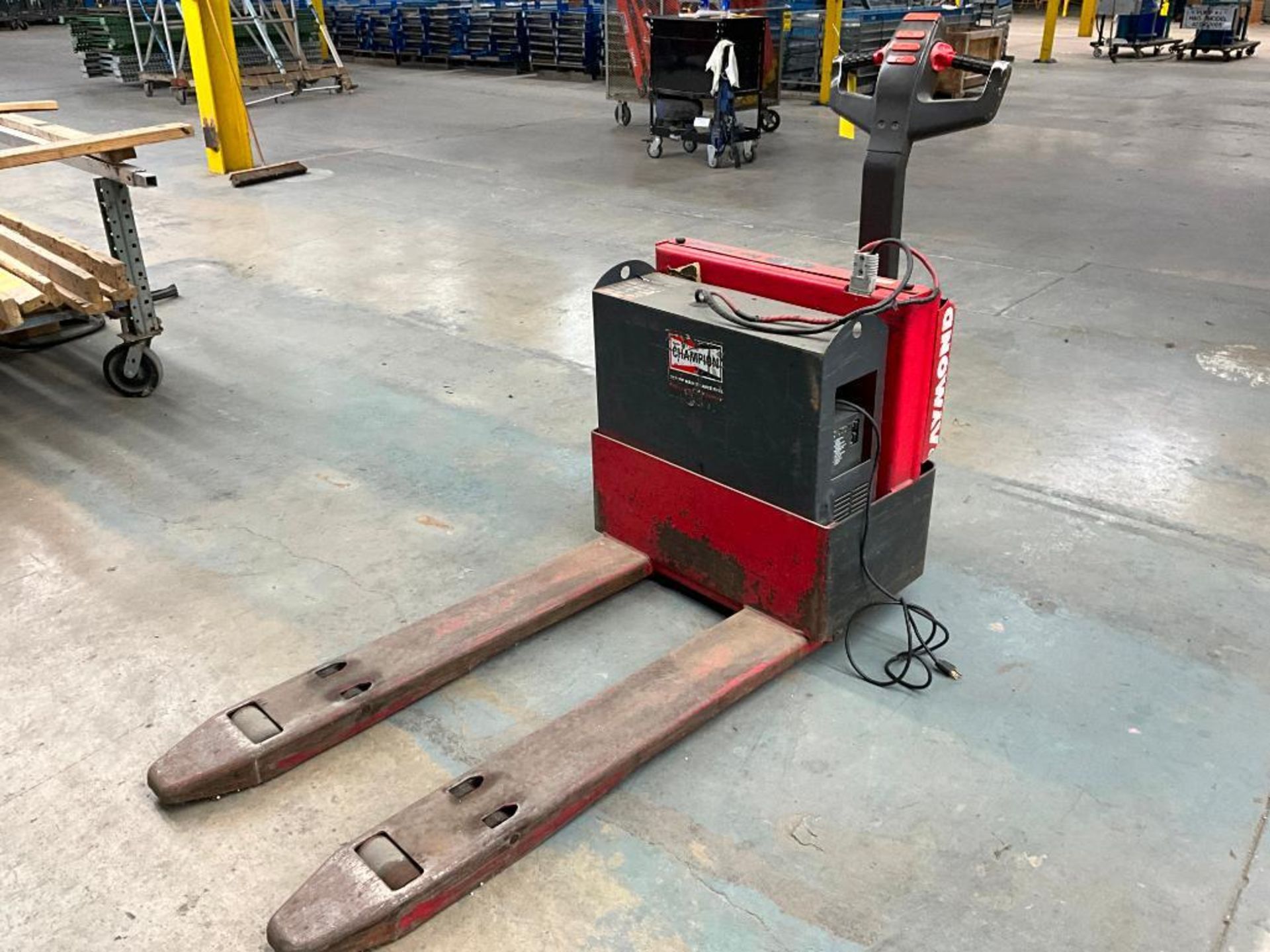 Raymond Electric Power Pallet Jack, Model 101T-F40L, S/N 101-01-12661 - Image 4 of 18