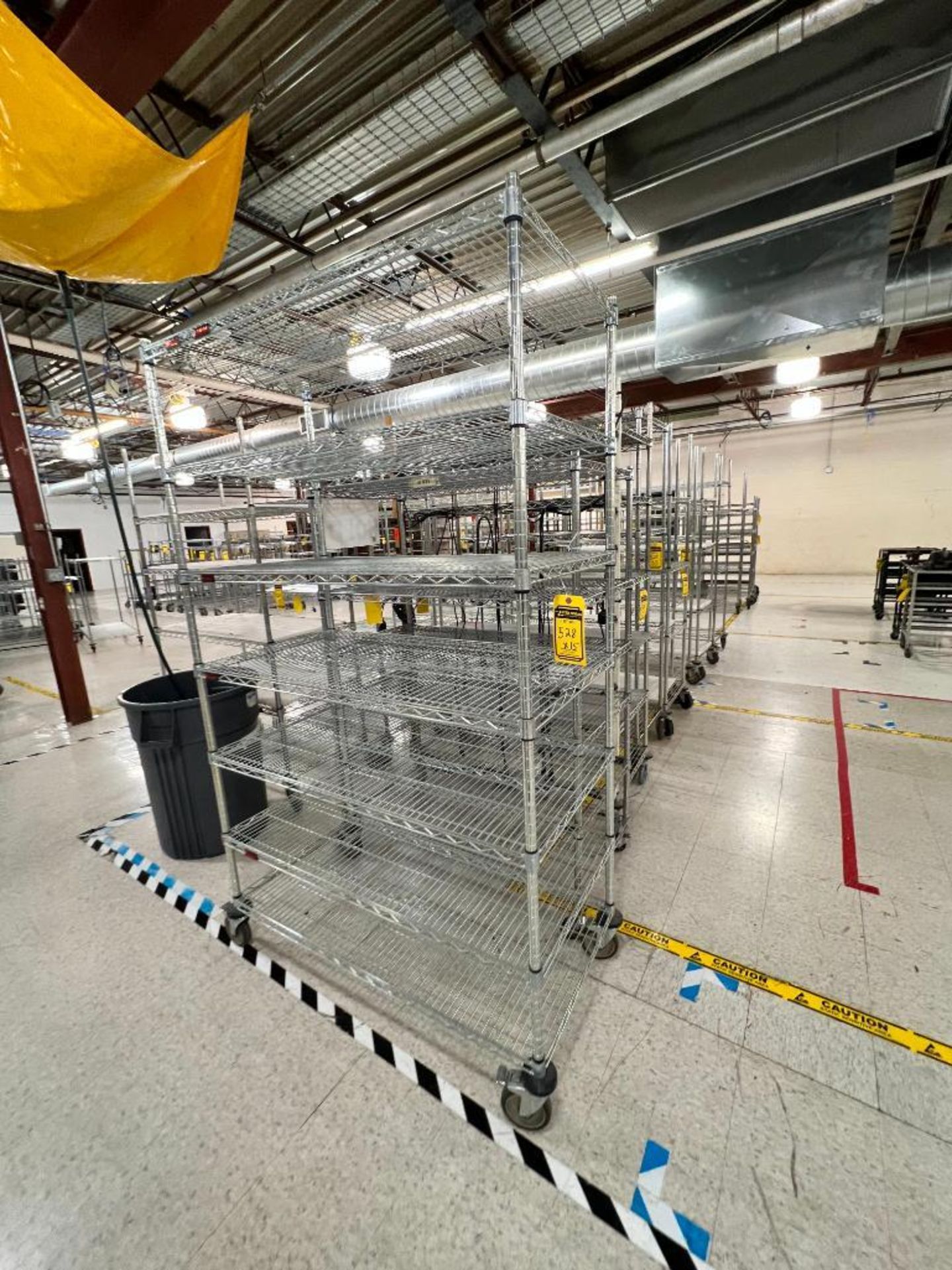 Wire Group Rack { Group of lots: 528, 529 } (15x) Rolling Wire Racks, 24