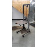 Manual Parts Lift, 500 LB. Capacity