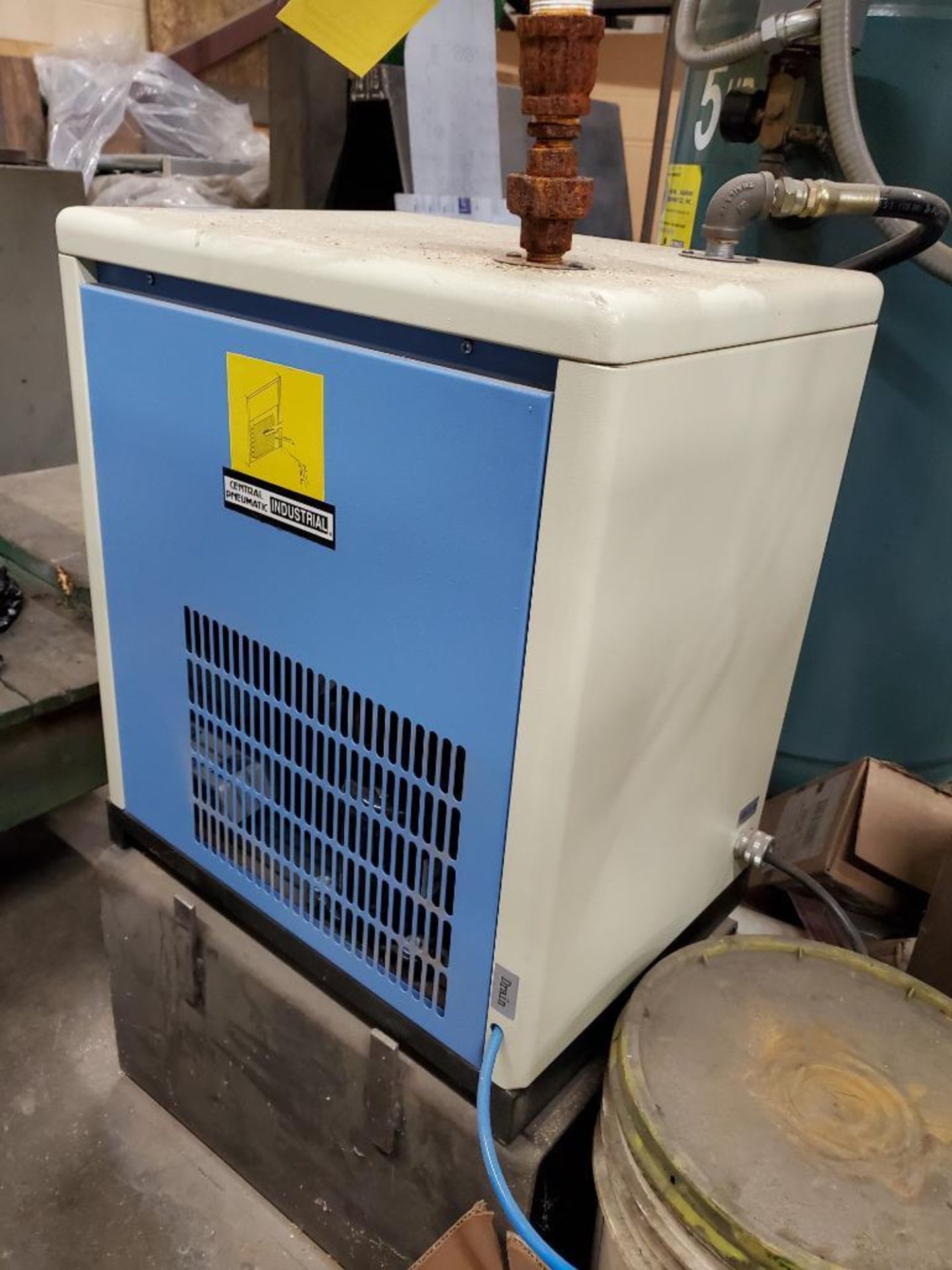 Central Pneumatic Industrial Air Dryer, Model 40211, 2Q.6 CFM, 110V, 1/4 HP (Delayed Removal) - Image 6 of 6