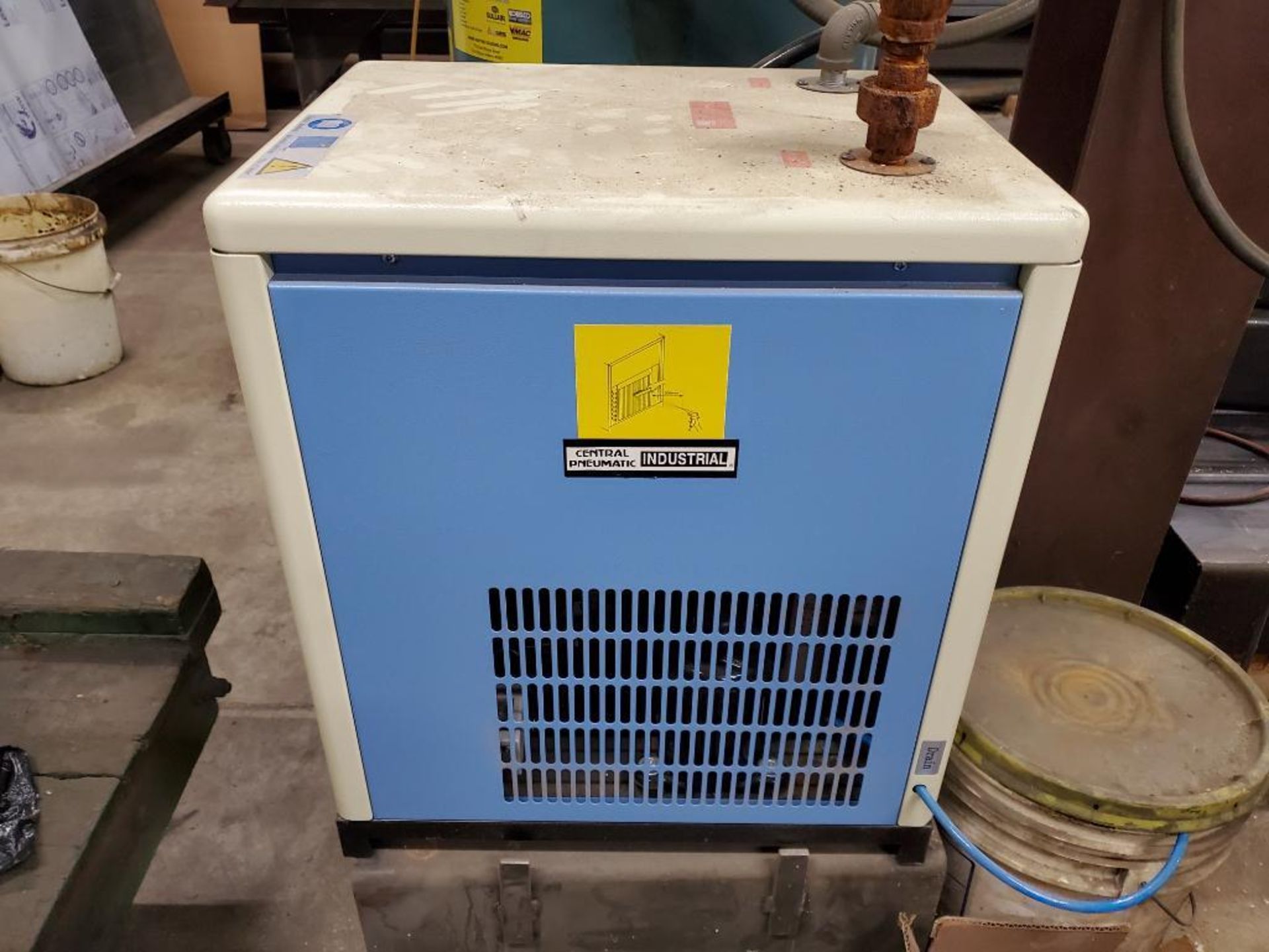 Central Pneumatic Industrial Air Dryer, Model 40211, 2Q.6 CFM, 110V, 1/4 HP (Delayed Removal) - Image 5 of 6