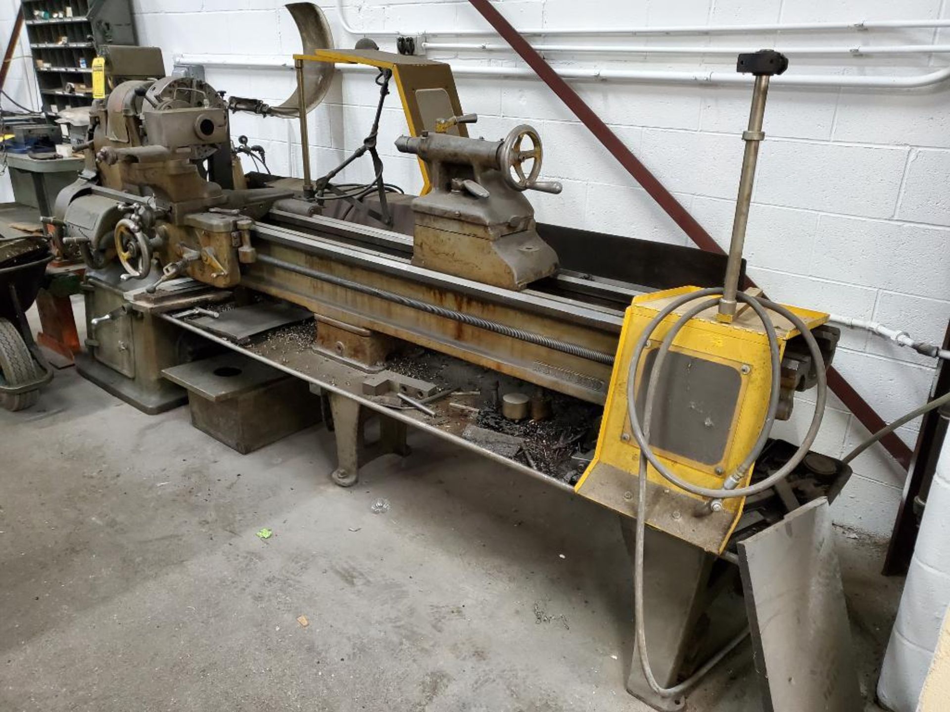 South Bend Horizontal Engine Lathe, 8' Gap Bed, 12" 3-Jaw Chuck, Tailstock, Cross Slide, Toolpost w/ - Image 3 of 11