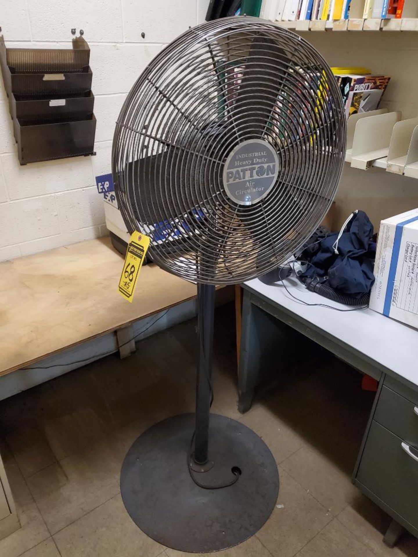 (5x) Industrial Pedestal Fans; Patton & Other Makes, Up To 32" - Image 2 of 4