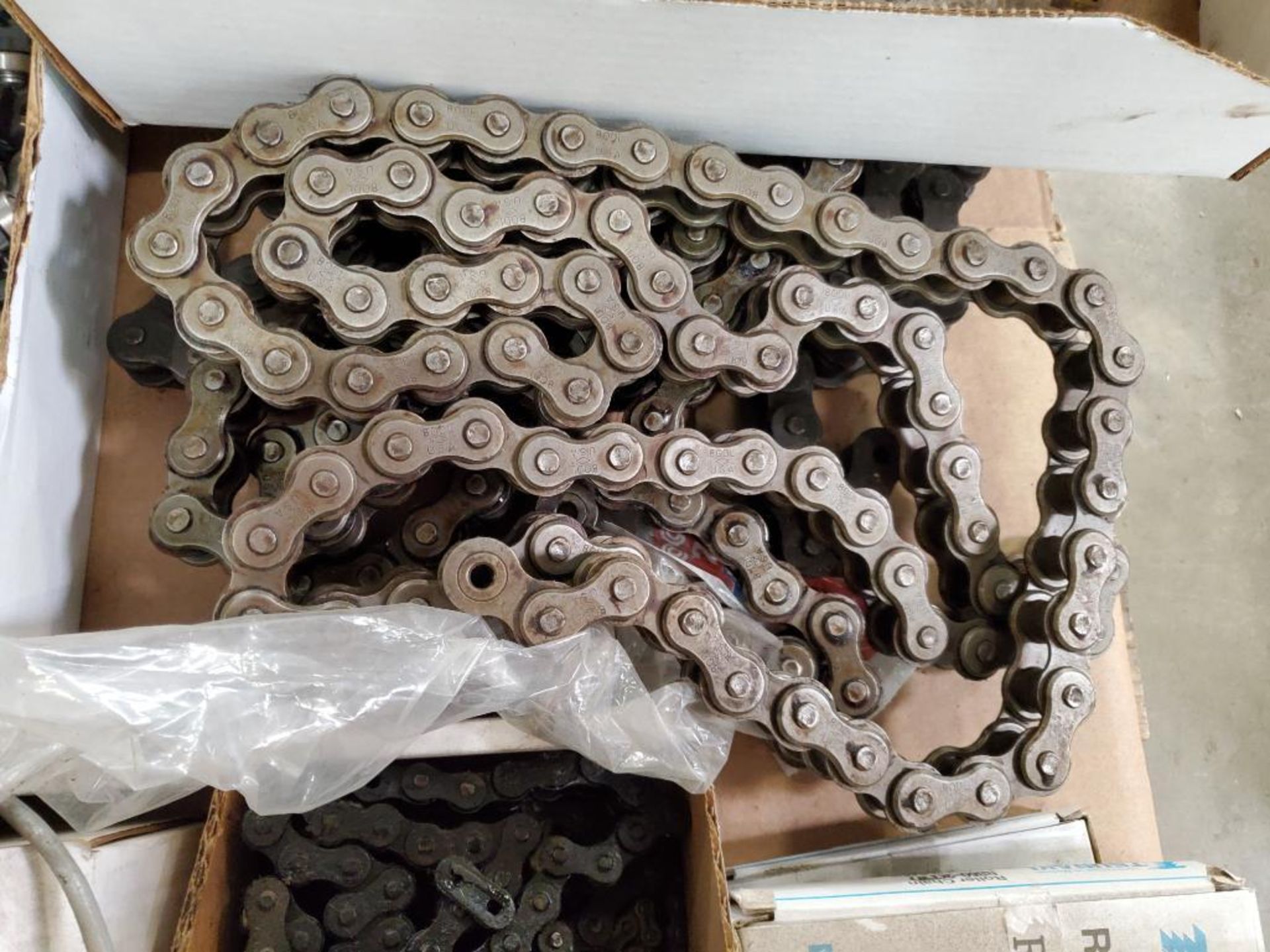 Pallet of Assorted Conveyor, Parts, Consisting of Chains, U Joints & Pressure Rollers, Reflectors ($ - Image 5 of 11