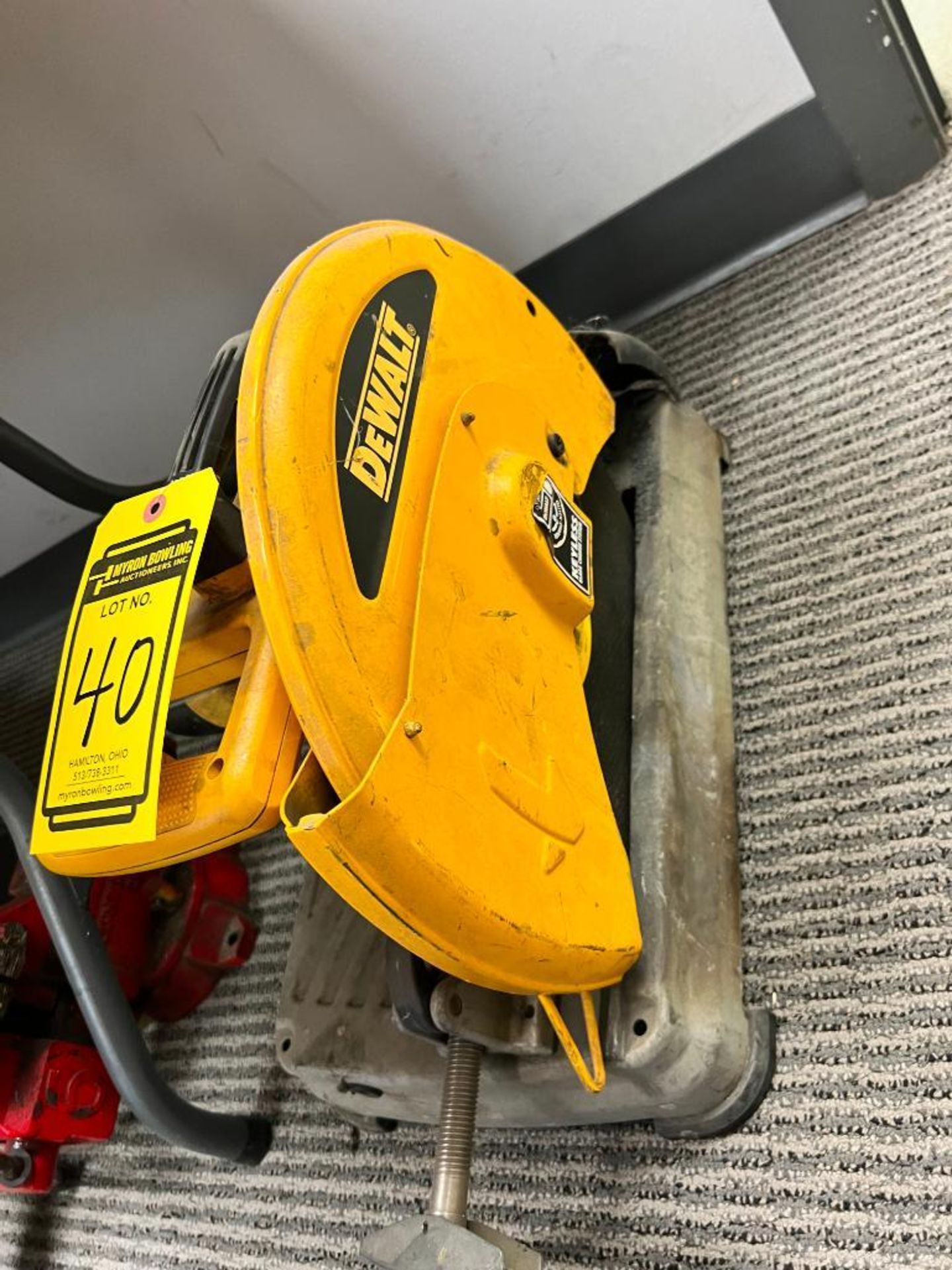 Dewalt Electric 14" Chop Saw, Model D28715 - Bild 3 aus 5