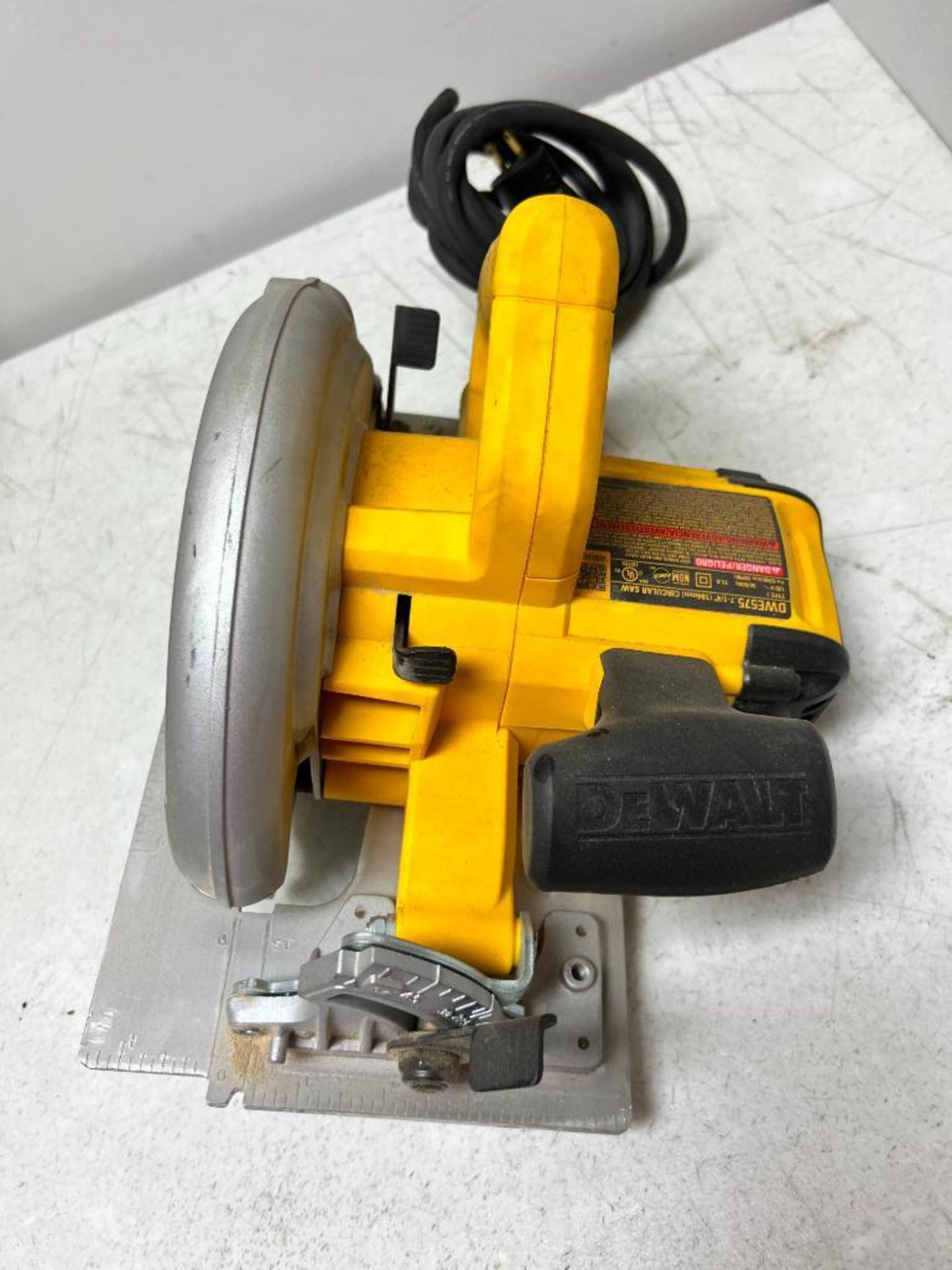 Dewalt Electric 7-1/4" Circular Saw, Model DWE575 - Bild 3 aus 4