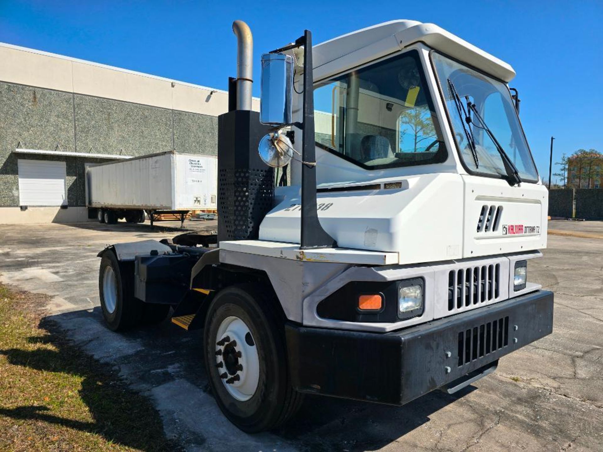 2017 Kalmar Ottawa T2 Spotter Truck, Dual Tires, 5th Wheel, Allison Automatic Transmission, Hydrauli - Bild 4 aus 11