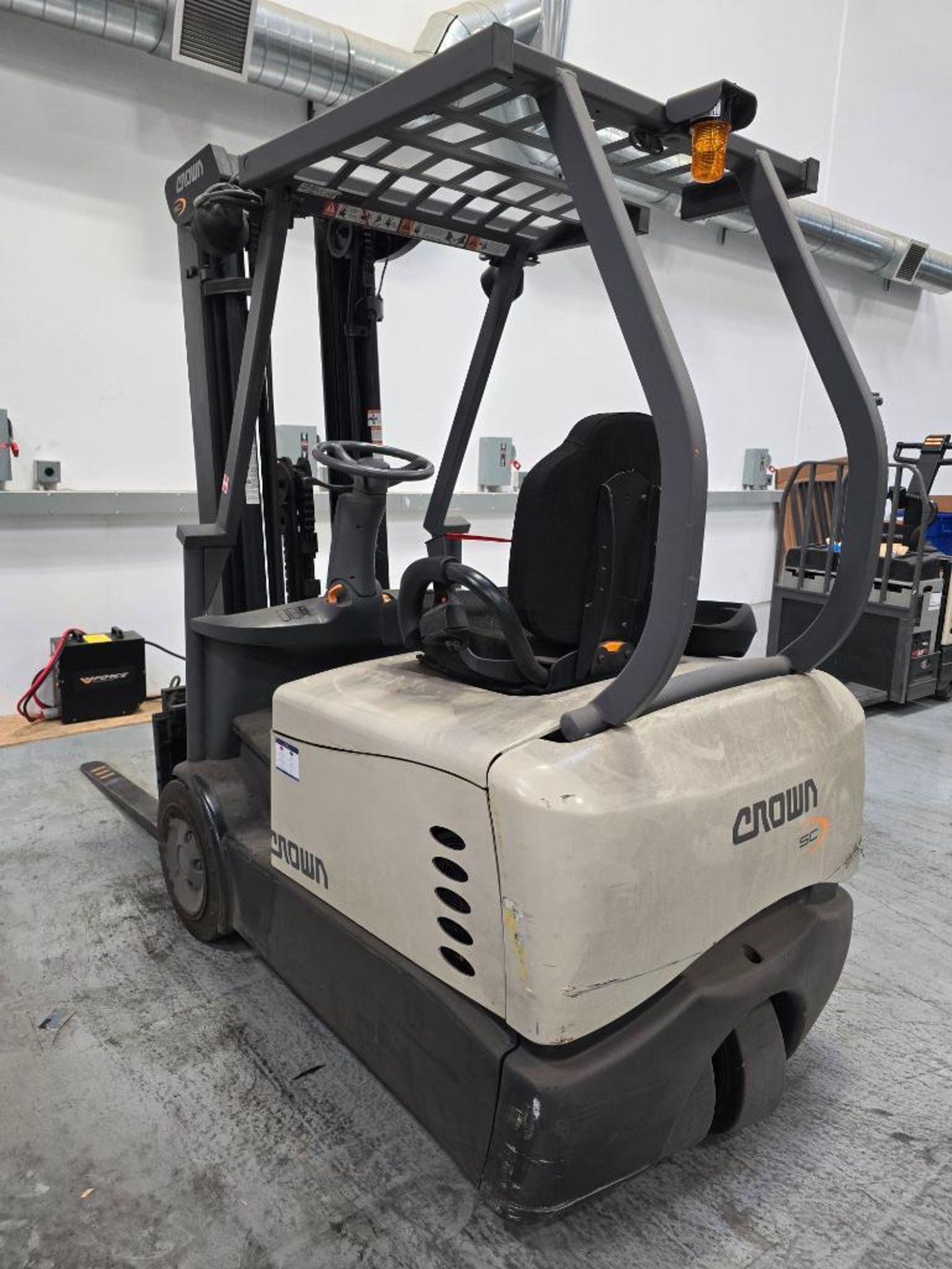 2011 Crown 2,850-LB. Capacity 3-Wheel Electric Forklift, Model: SC 5200 Series, S/N: 9A189853. 190" - Image 4 of 15