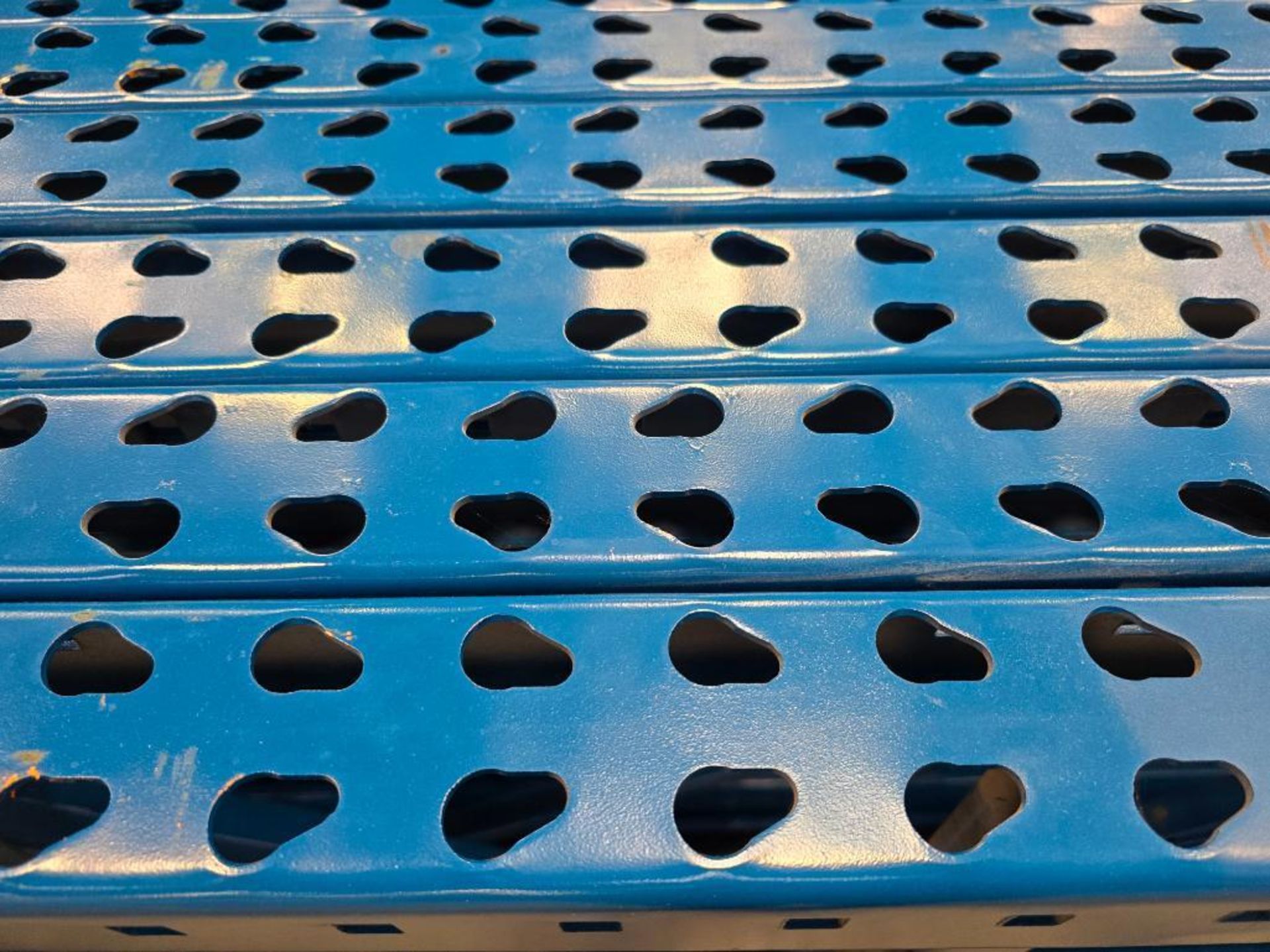 (16X) 42" X 26' Teardrop Pallet Rack Uprights, 3" X 3" Columns, Welded, 10" X 10" Seismic Foot Plate - Image 7 of 10