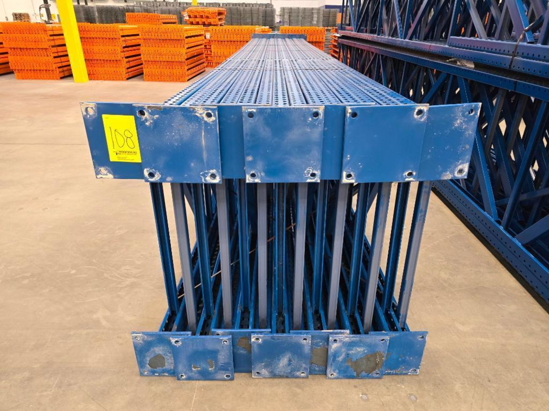 (16X) 42" X 26' Teardrop Pallet Rack Uprights, 3" X 3" Columns, Welded, 10" X 10" Seismic Foot Plate - Image 4 of 10