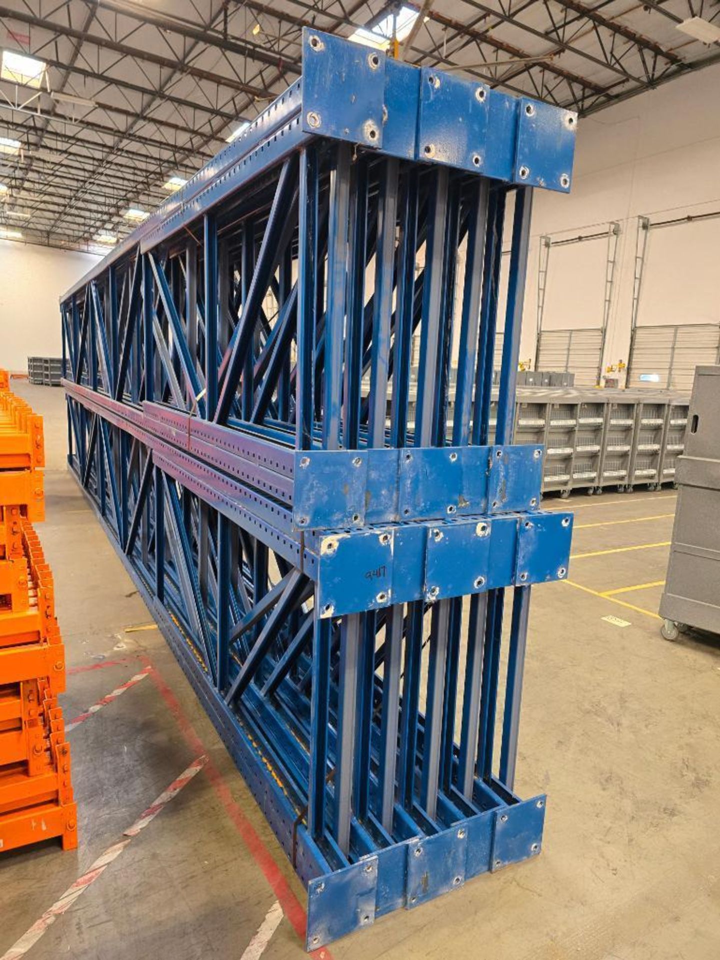 (20X) 42" X 26' Teardrop Pallet Rack Uprights, 3" X 3" Columns, Welded, 10" X 10" Seismic Foot Plate - Image 9 of 12