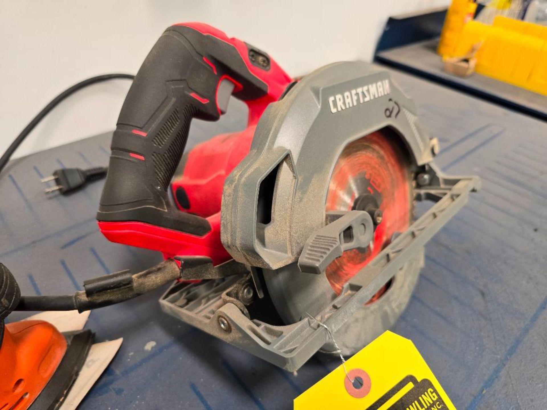 Craftsman 7-1/4" Circular Saw & Black-Decker Electric Palm Sander - Image 2 of 5