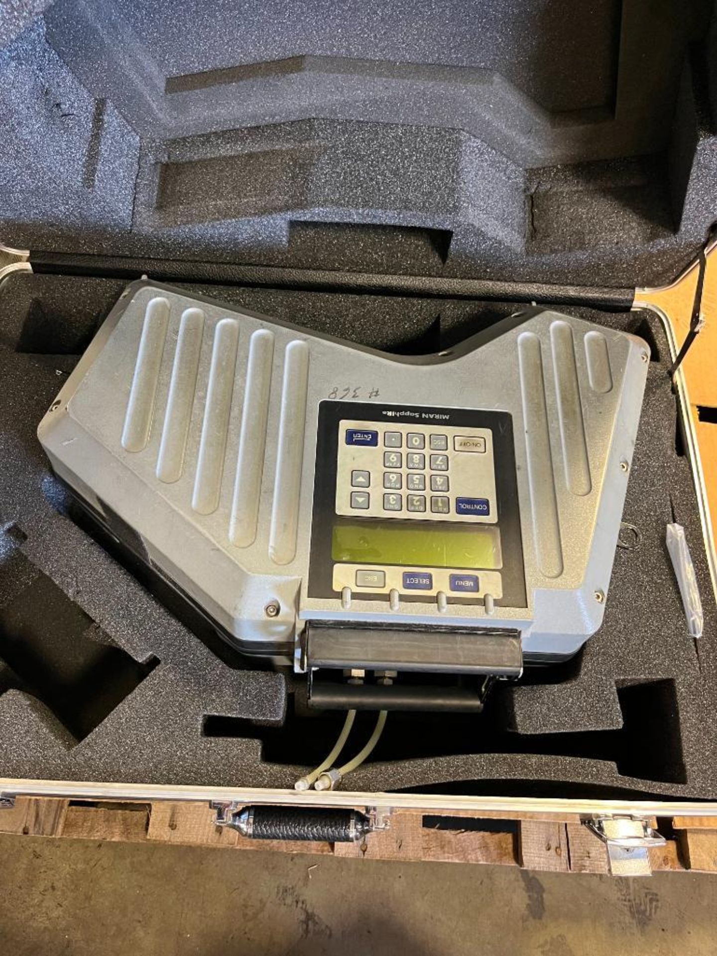 Thermo Scientific Miran Sapphire Ambient Air Analyzer, Model 82010//82040/32060, S/N 205B-70310-368 - Image 2 of 6