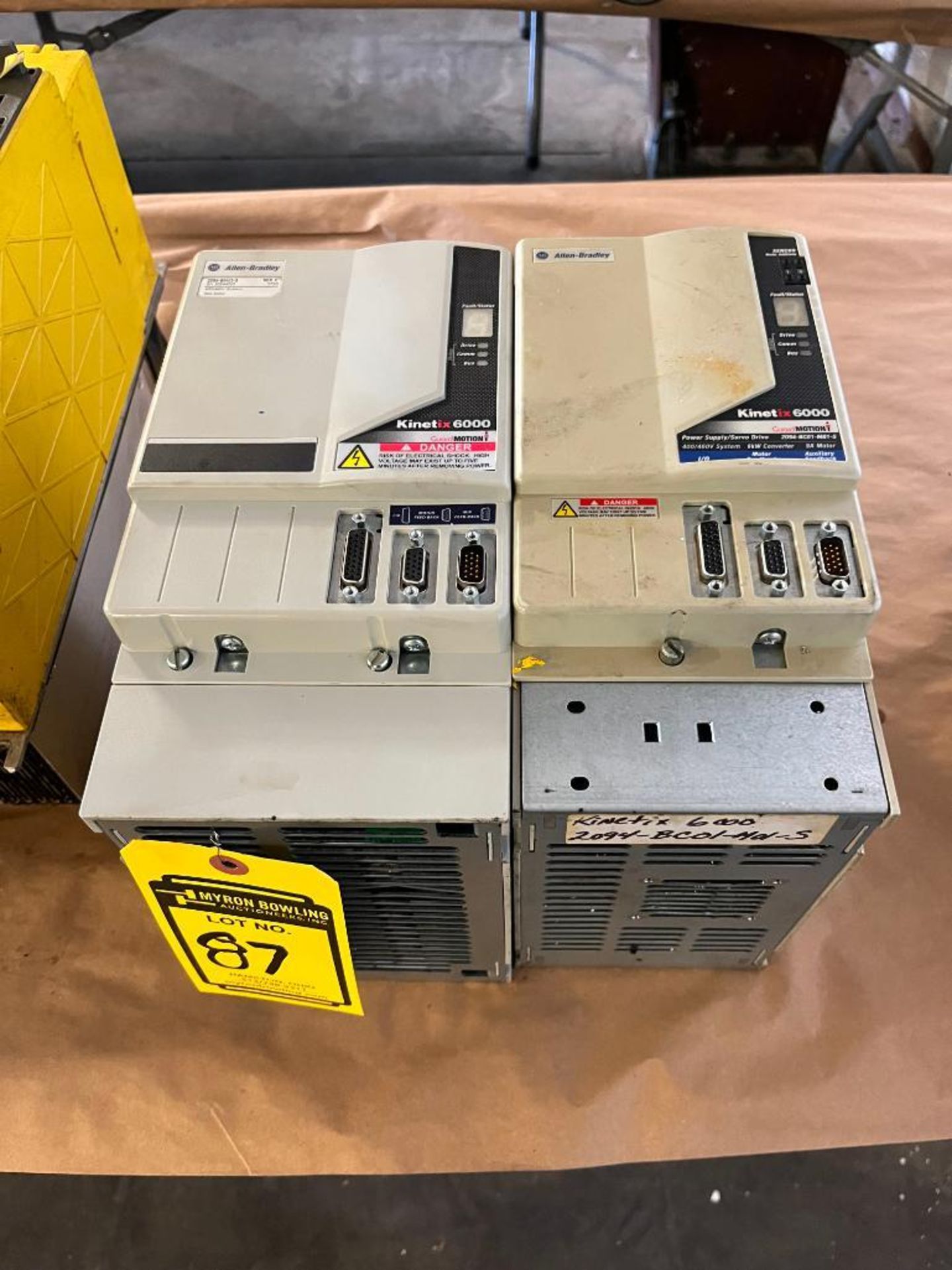 (2) Allen-Bradley Kinetix 6000 Power Supply/Servo Drives