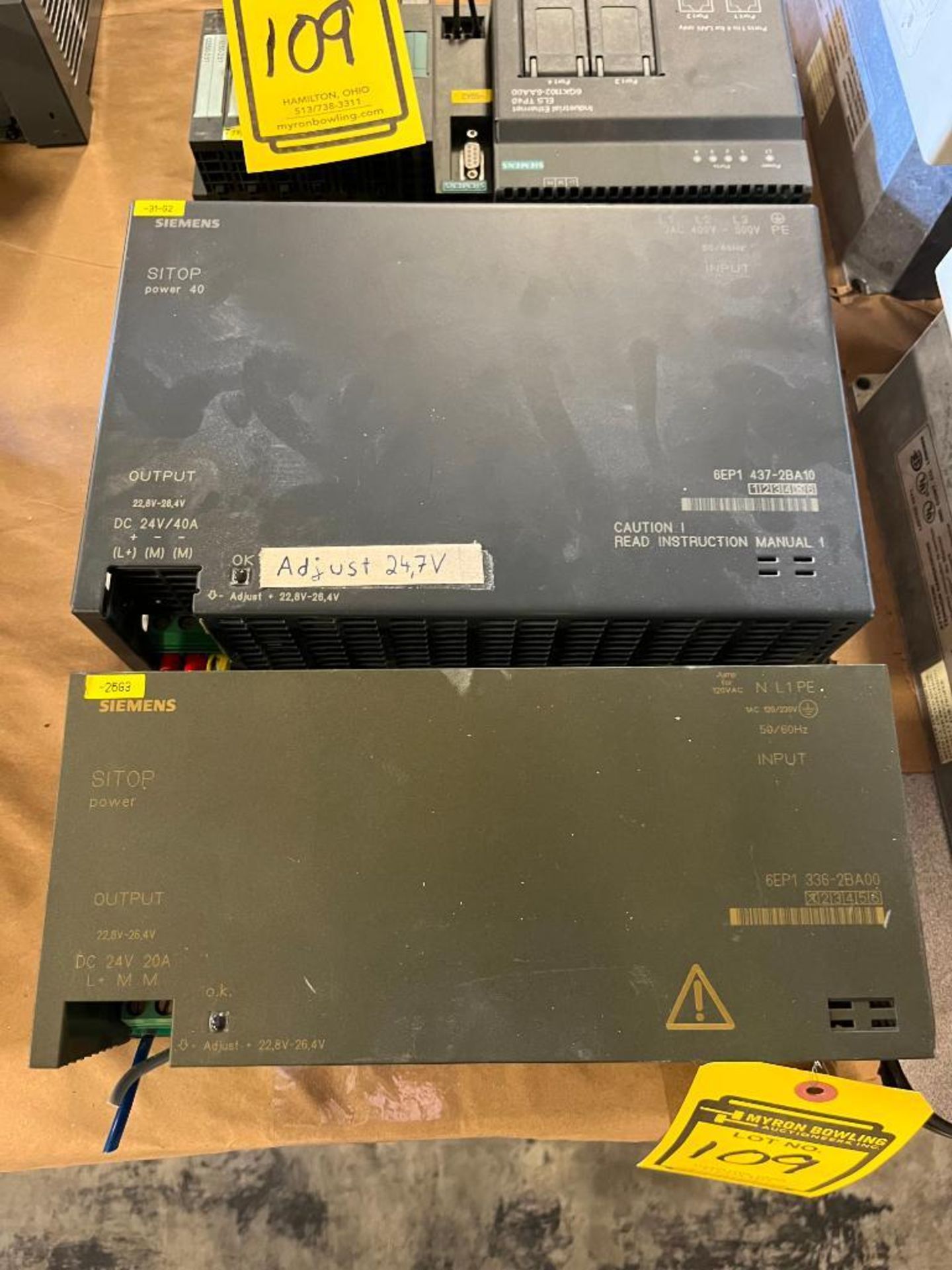 (2) Siemens Sitop Power Output Modules; (1) Siemens ELS-TP40 Industrial Ethernet Unit, (1) Siemens S - Bild 2 aus 3