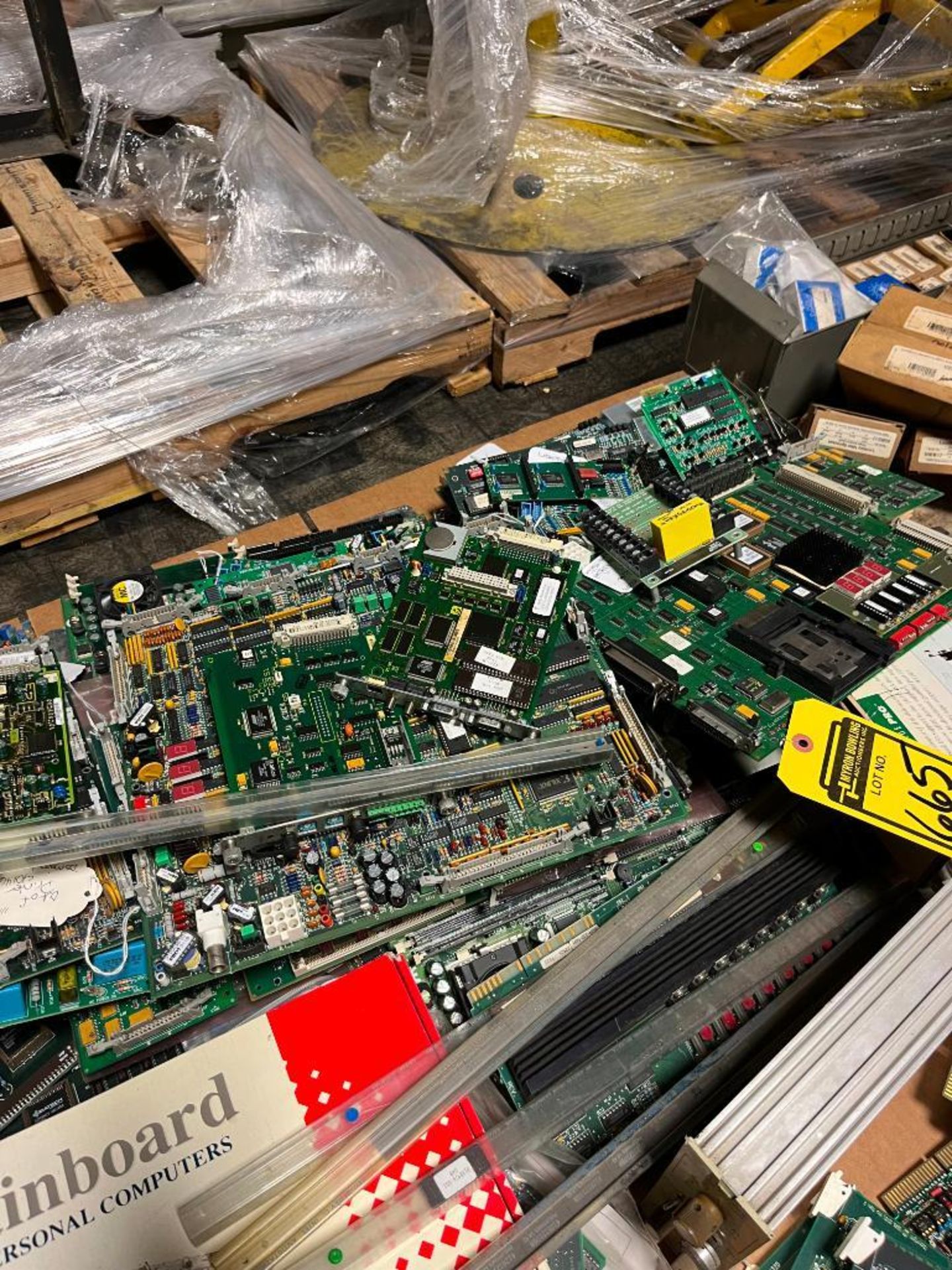 Pallet of Assorted Circuit Boards, Operator Control Stations - Bild 4 aus 8