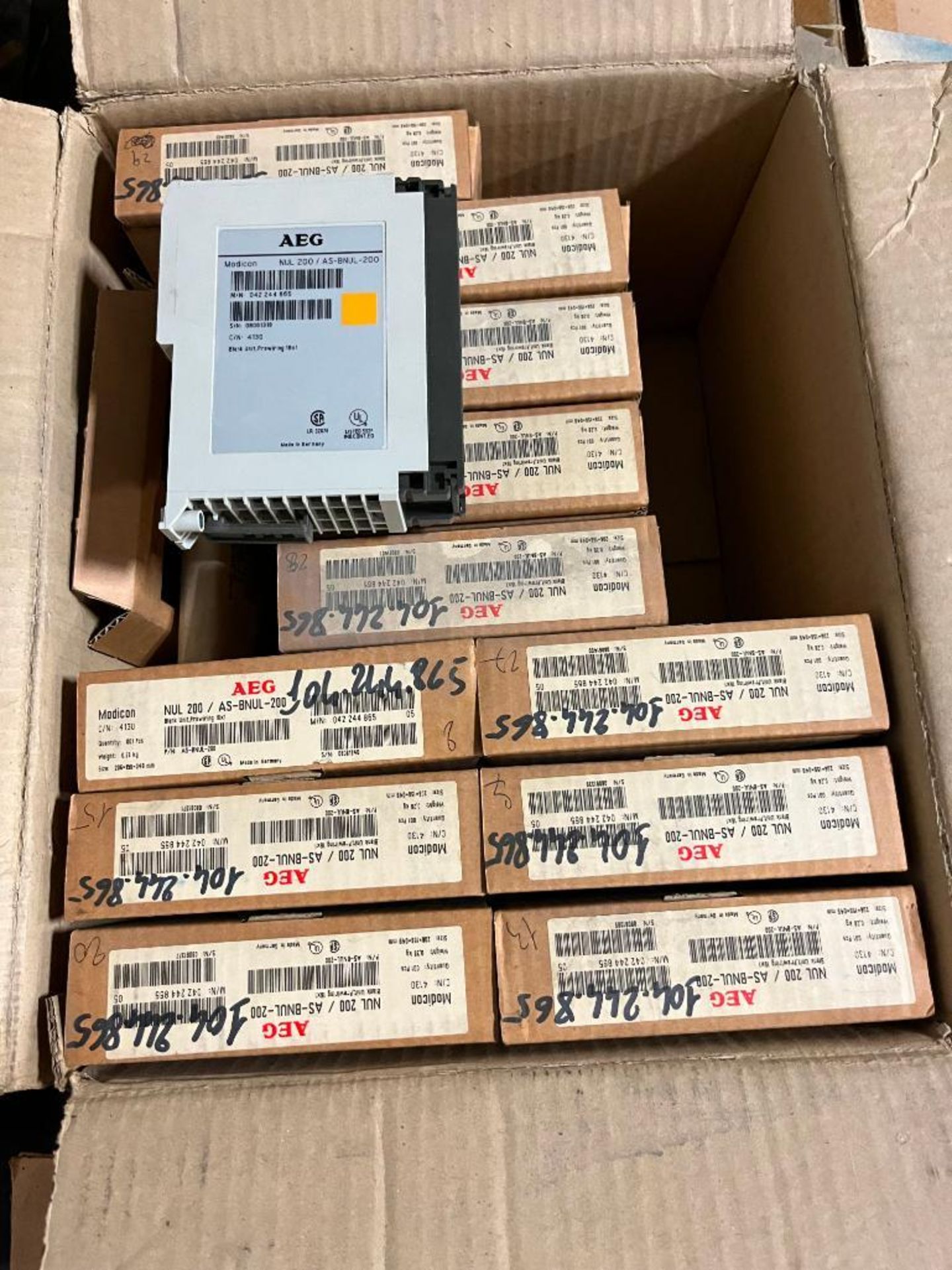 Pallet of AEG Modicon Modules, ABB Drive, Mitsubishi Components - Image 2 of 13