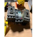 (3x) Circuit Breakers; (2) Siemens Circuit Breaker (1) GE Circuit Breaker