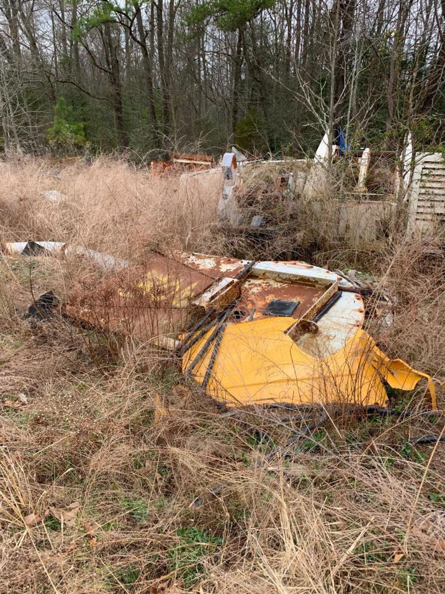 Scrap Content Along Woodline: (3) Sheds, Ducting, Terex Machine Part, Drag Line Bucket, Siding, Rota - Image 19 of 31