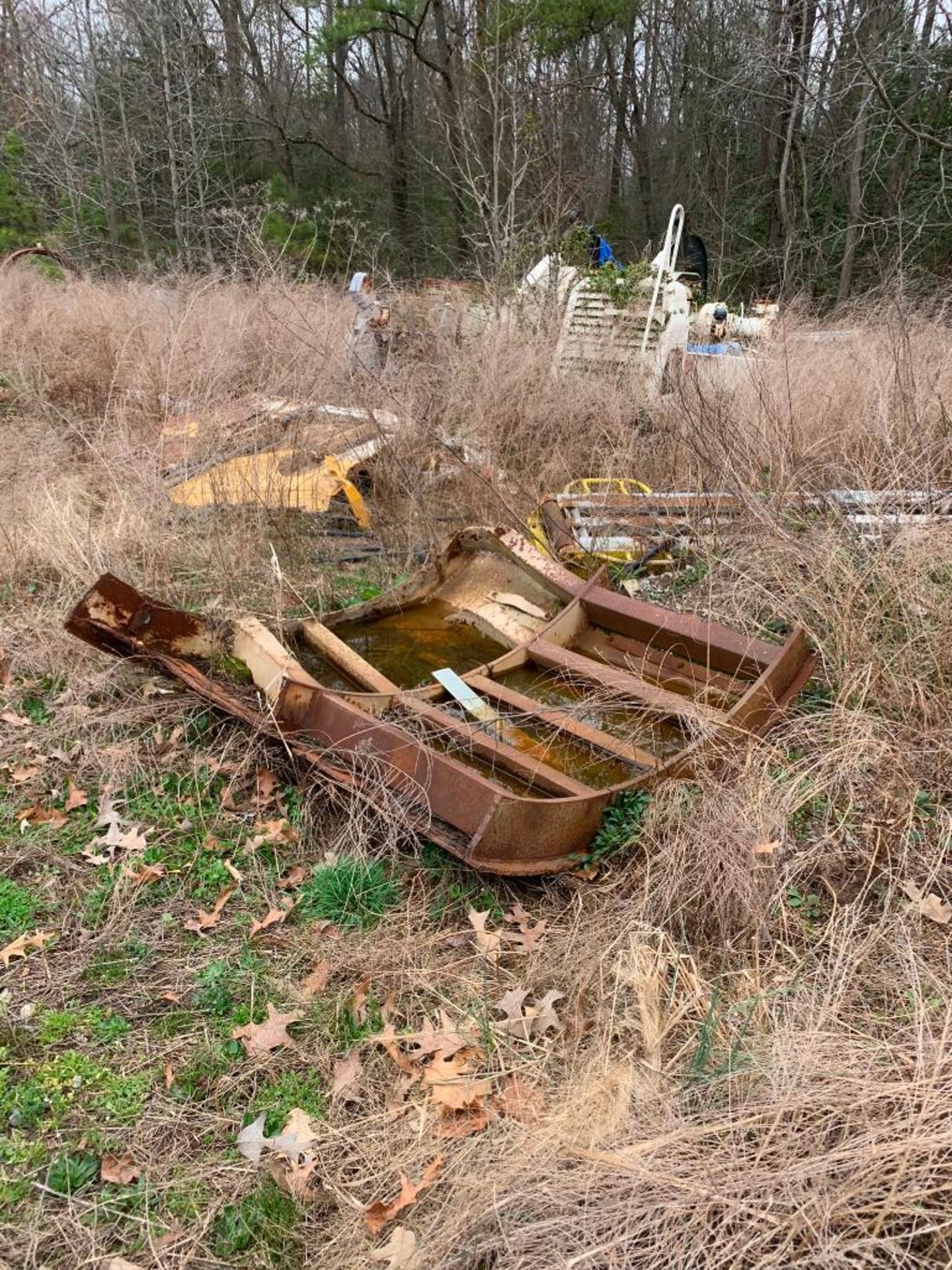 Scrap Content Along Woodline: (3) Sheds, Ducting, Terex Machine Part, Drag Line Bucket, Siding, Rota - Image 17 of 31