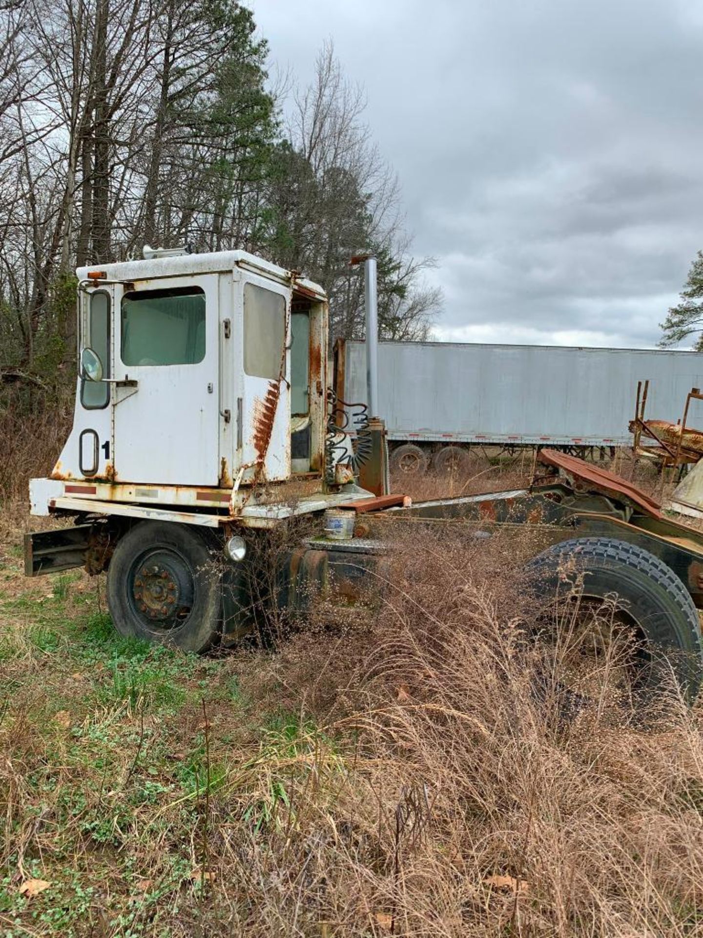 Spotter Truck (Non-Runner) - Image 2 of 3